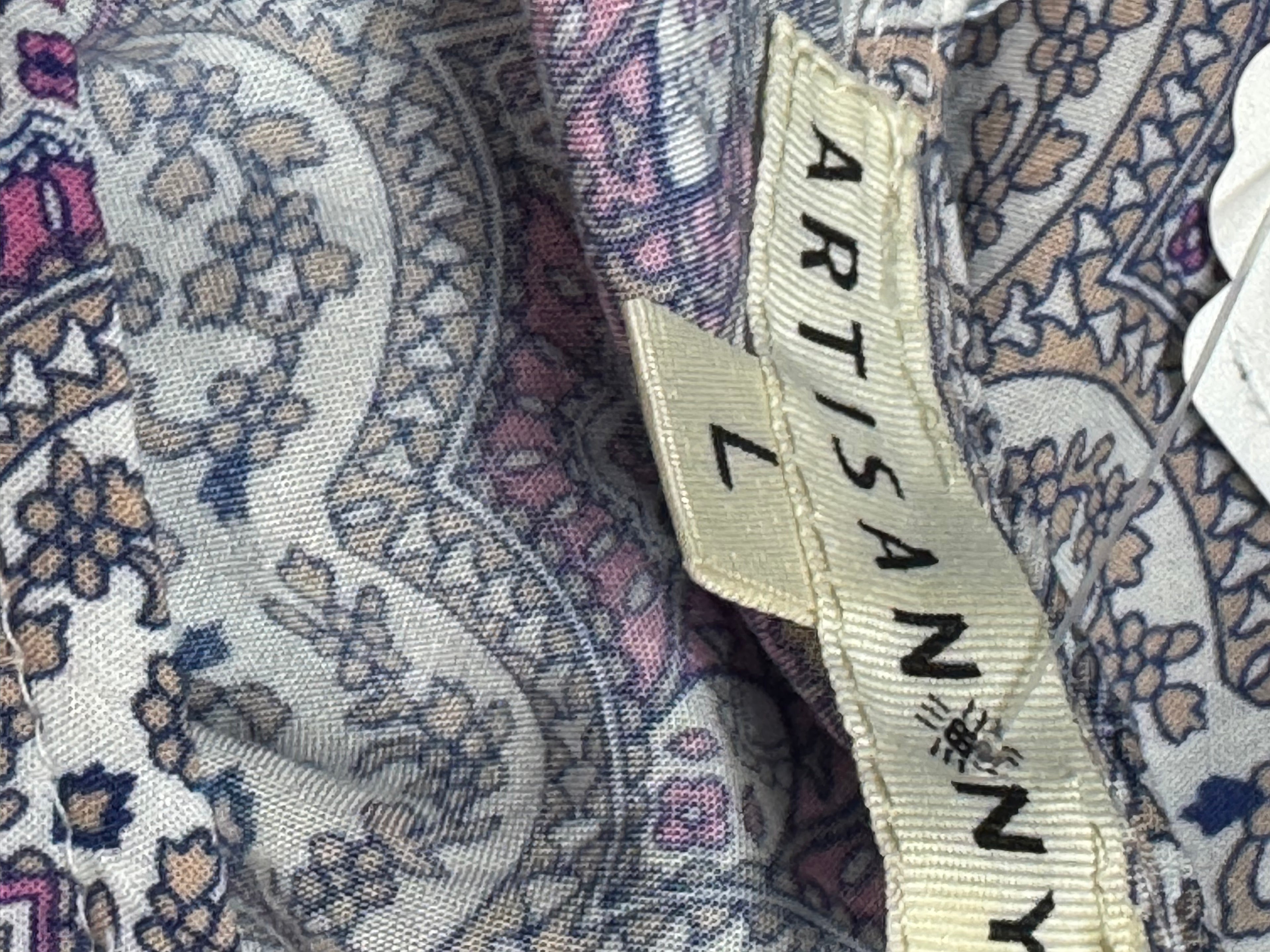 Artisan NY Medallion Print Rayon Blouse - Size L ✨
