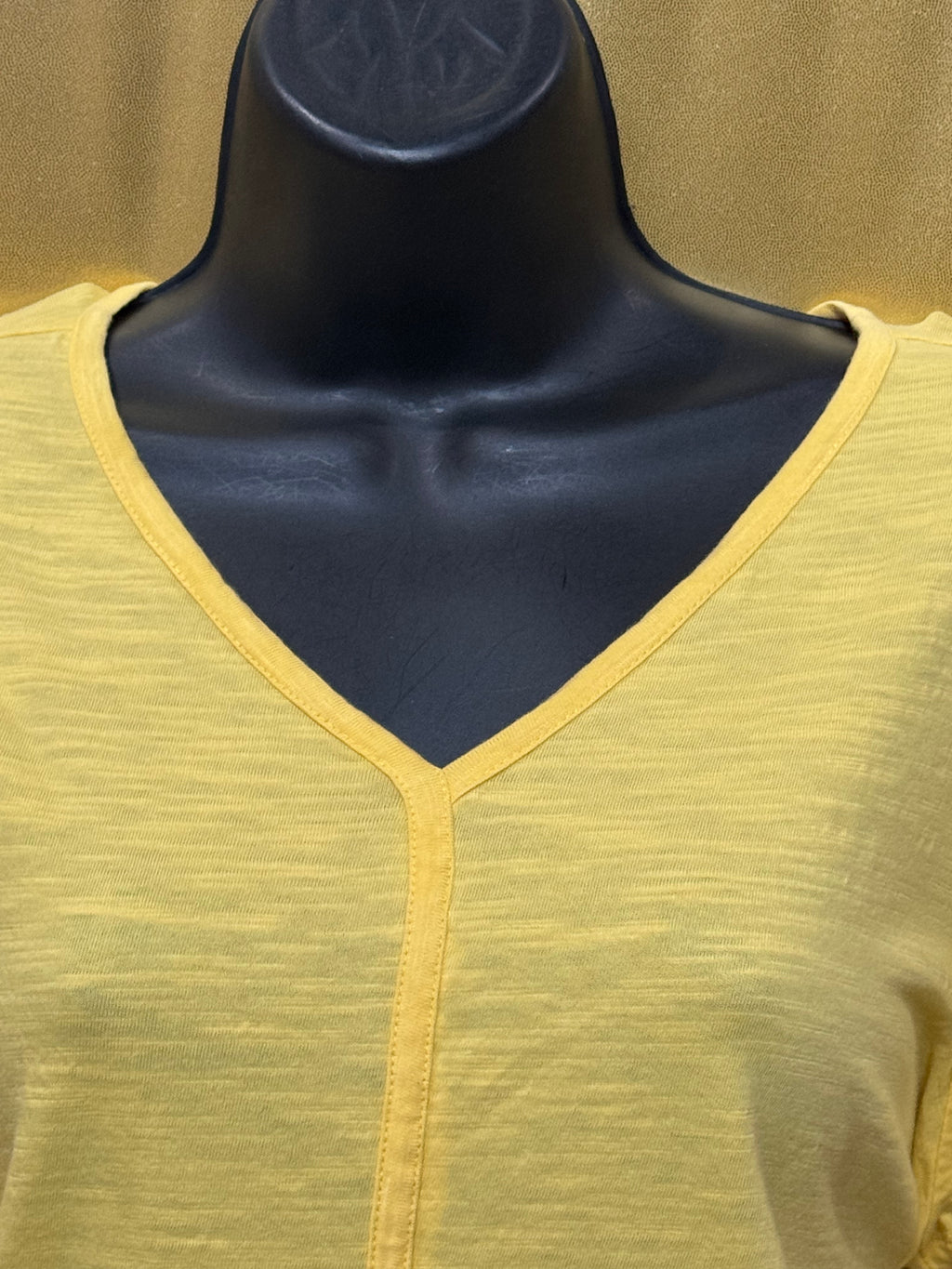 Chico's Bright Yellow Cotton V-Neck Tee - Size 2 (US Large) ☀️