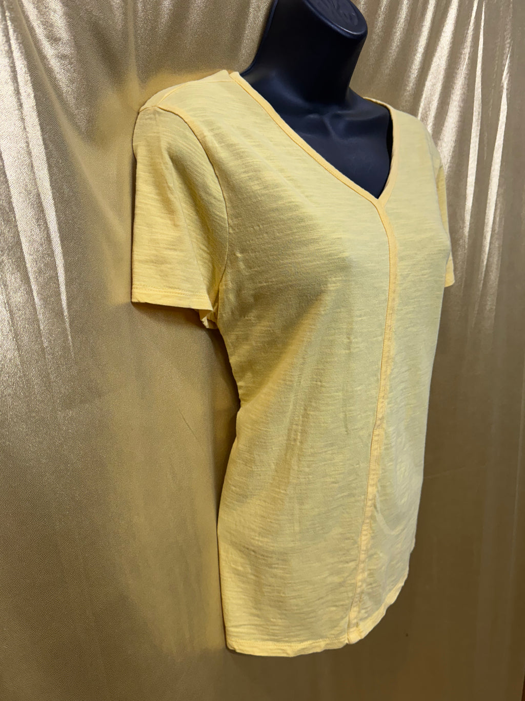 Chico's Bright Yellow Cotton V-Neck Tee - Size 2 (US Large) ☀️