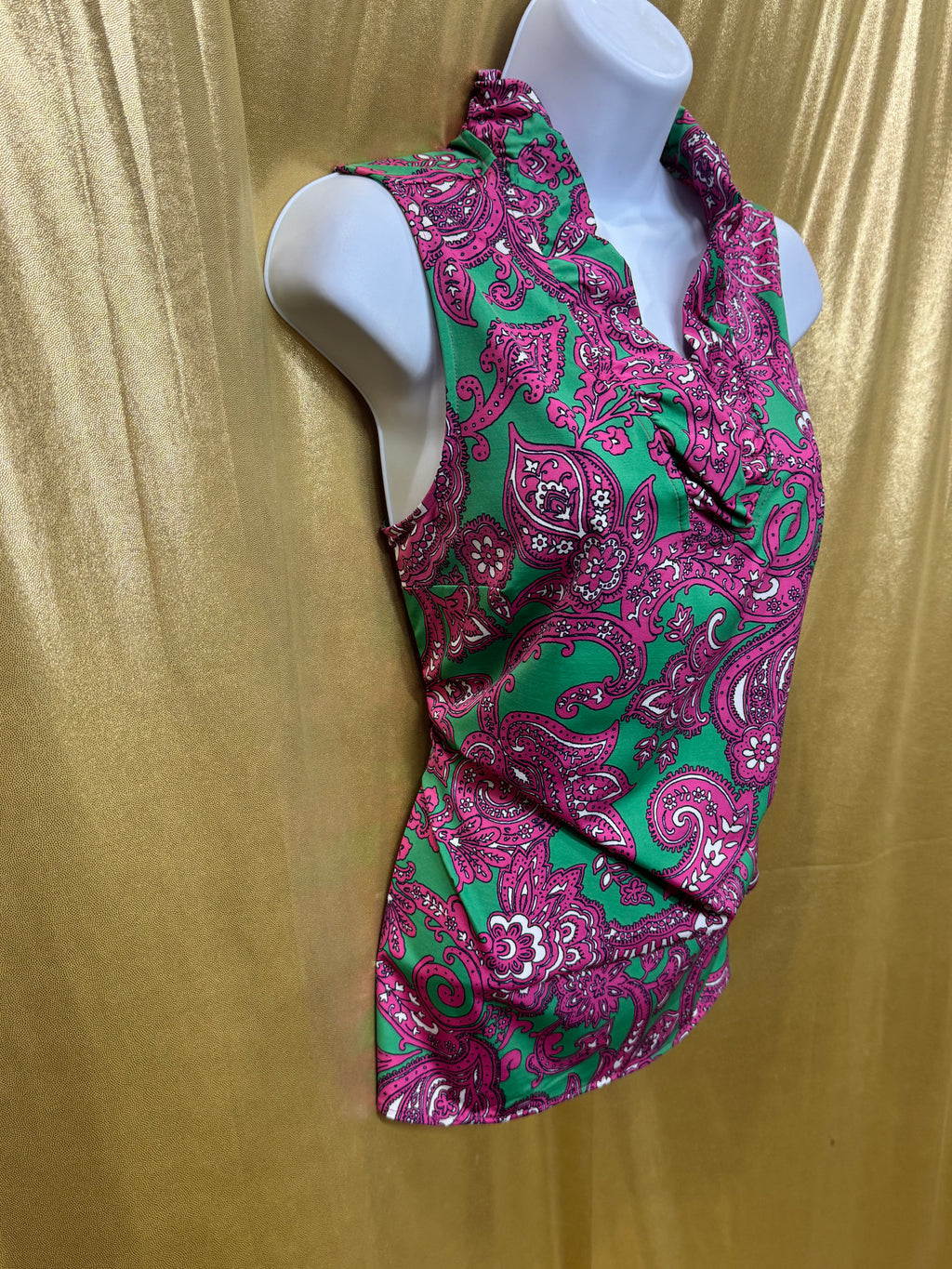 Crown & Ivy Pink Green Paisley Ruffle Neck Sleeveless Top Size L Nylon Spandex