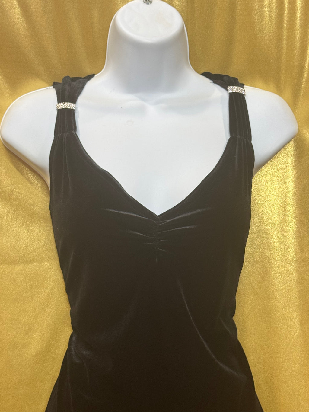 CDW Creative Design Works Black Velvet Ruched V-Neck Top - Size Large ✨