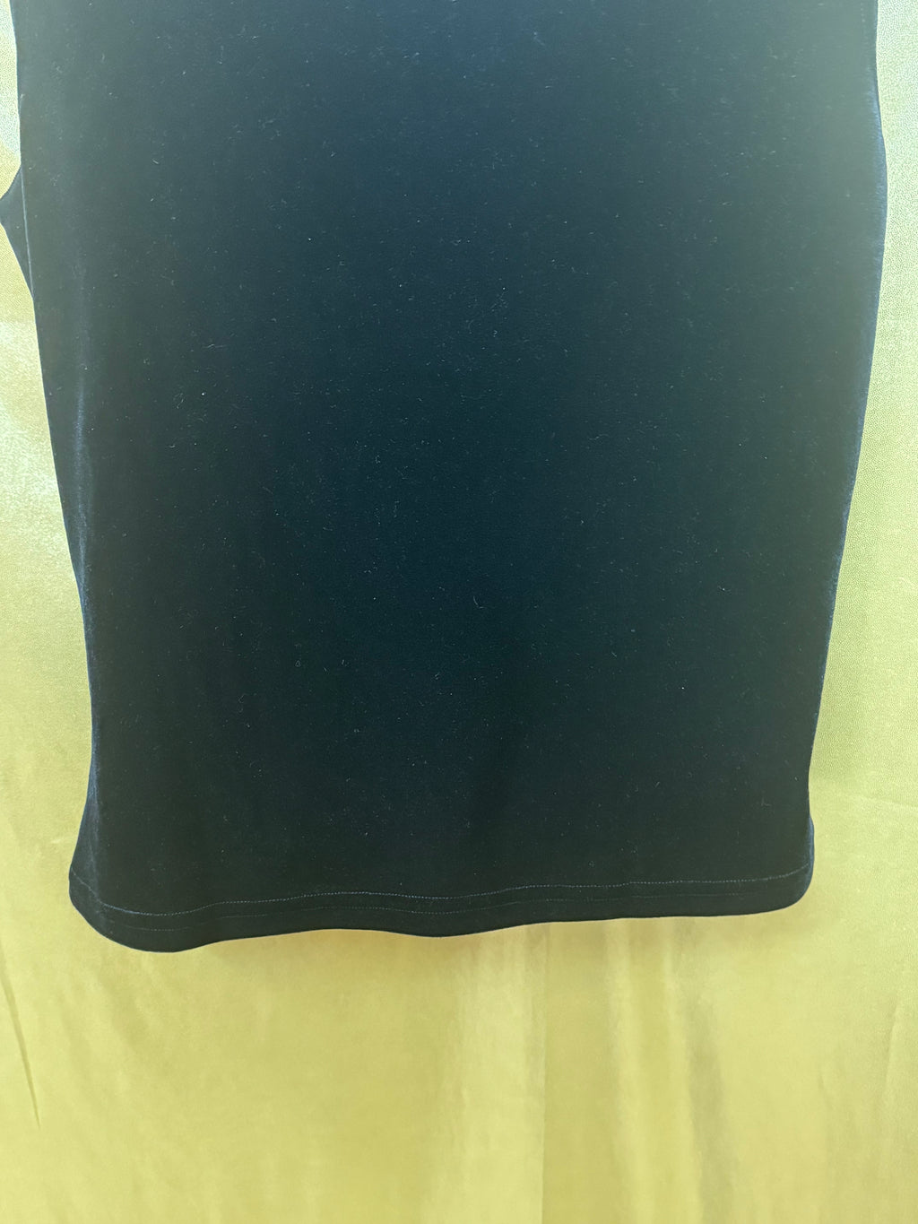 CDW Creative Design Works Black Velvet Ruched V-Neck Top - Size Large ✨