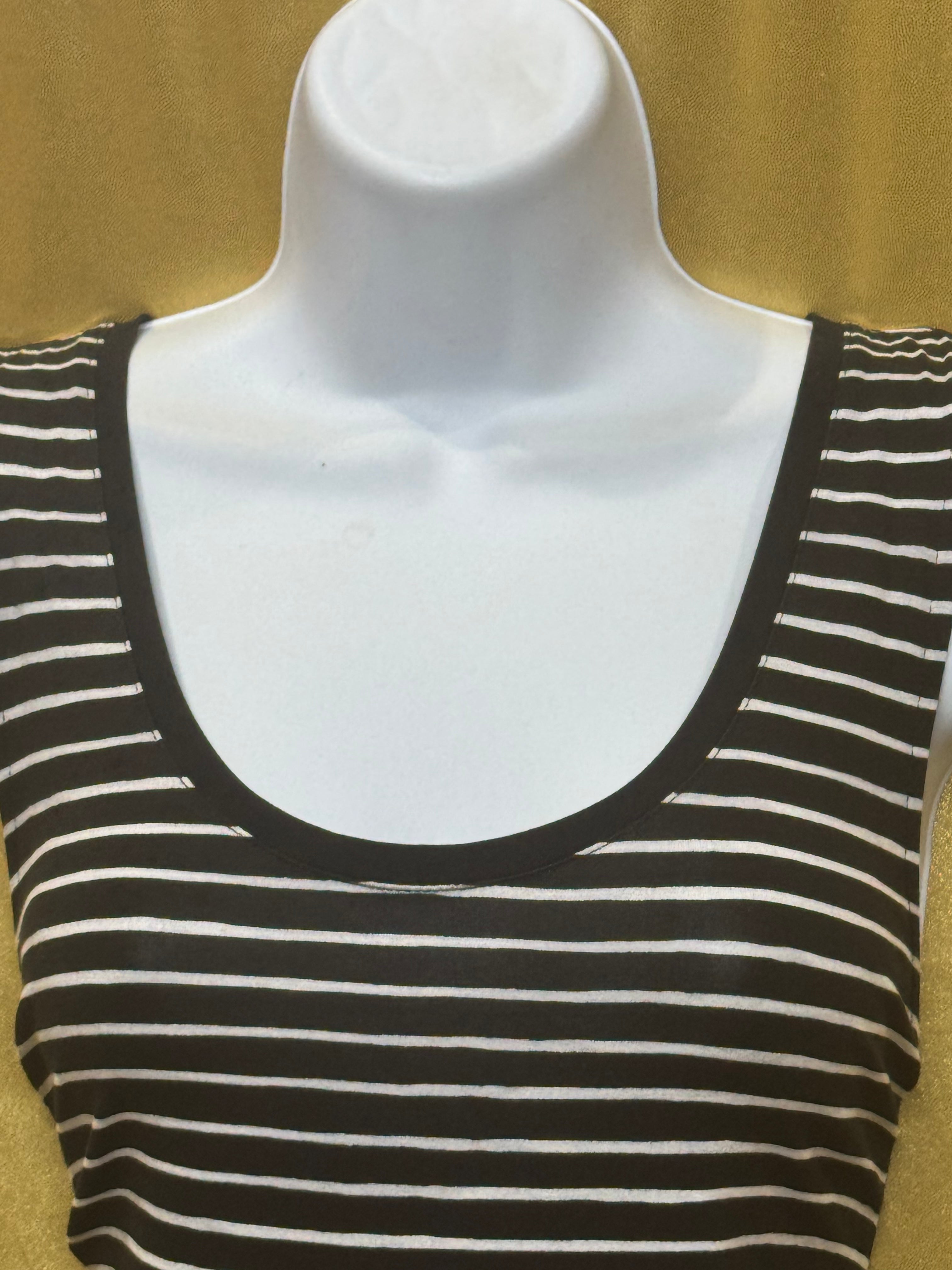 A New Day Striped Scoop Neck Tank Top L NWT Black White Rayon Spandex Stretch