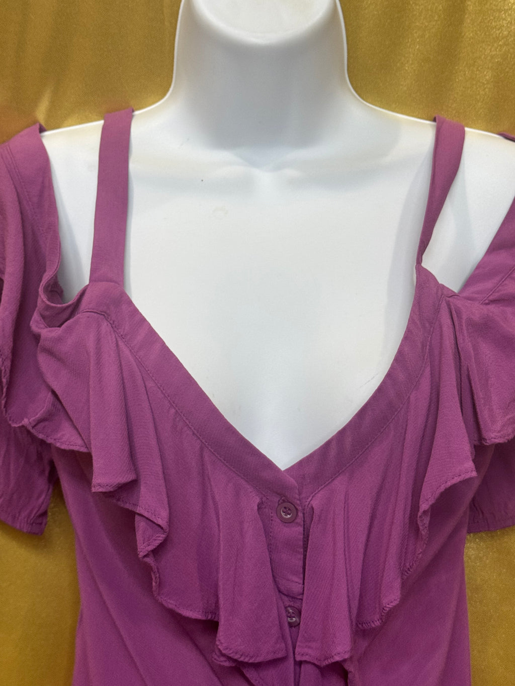 SOHO Jeans New York & Company Purple Cold Shoulder Ruffle Blouse Top L
