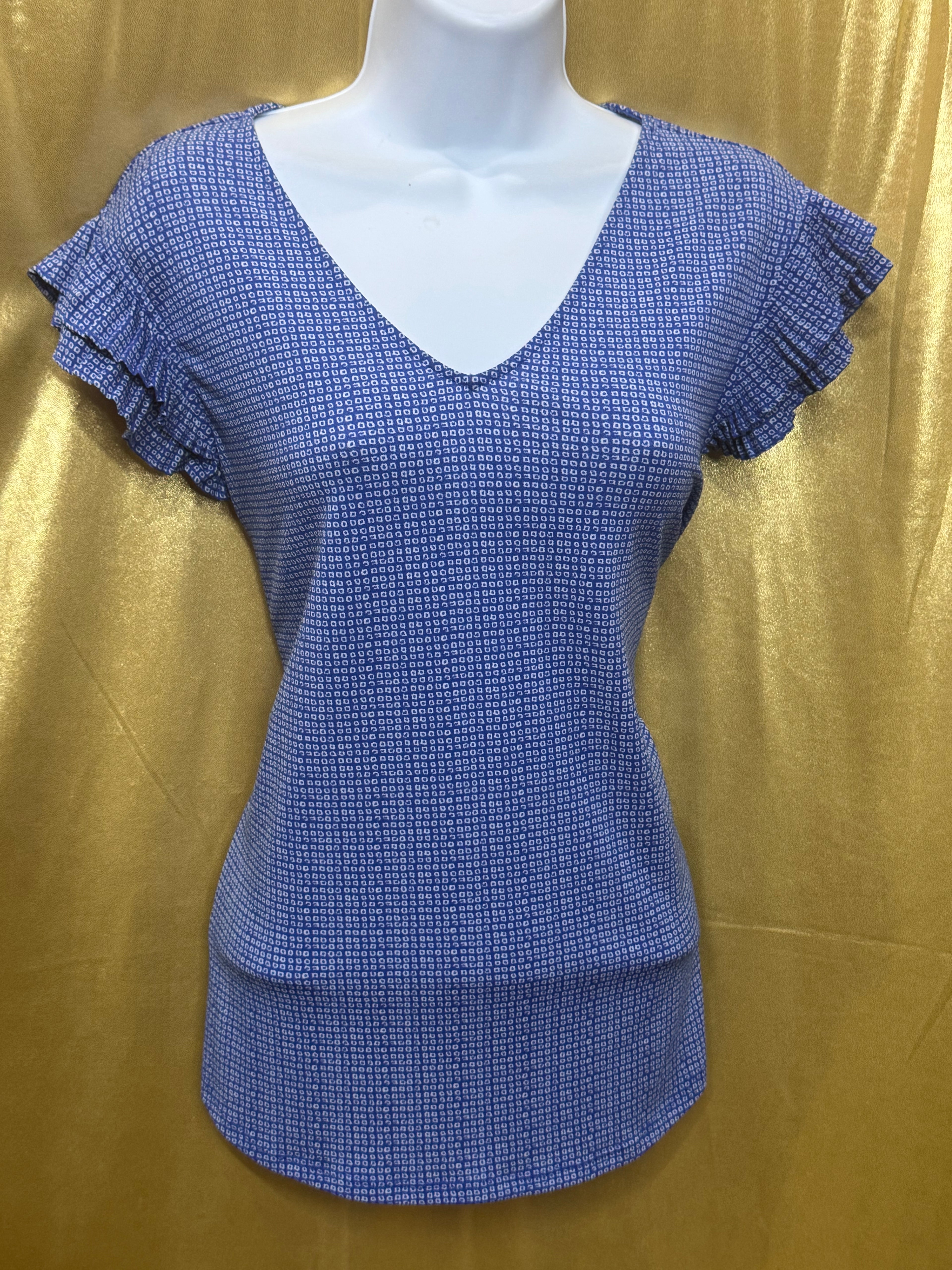 Adrianna Papell Blue Geo Print Flutter Sleeve V-Neck Top - Size L