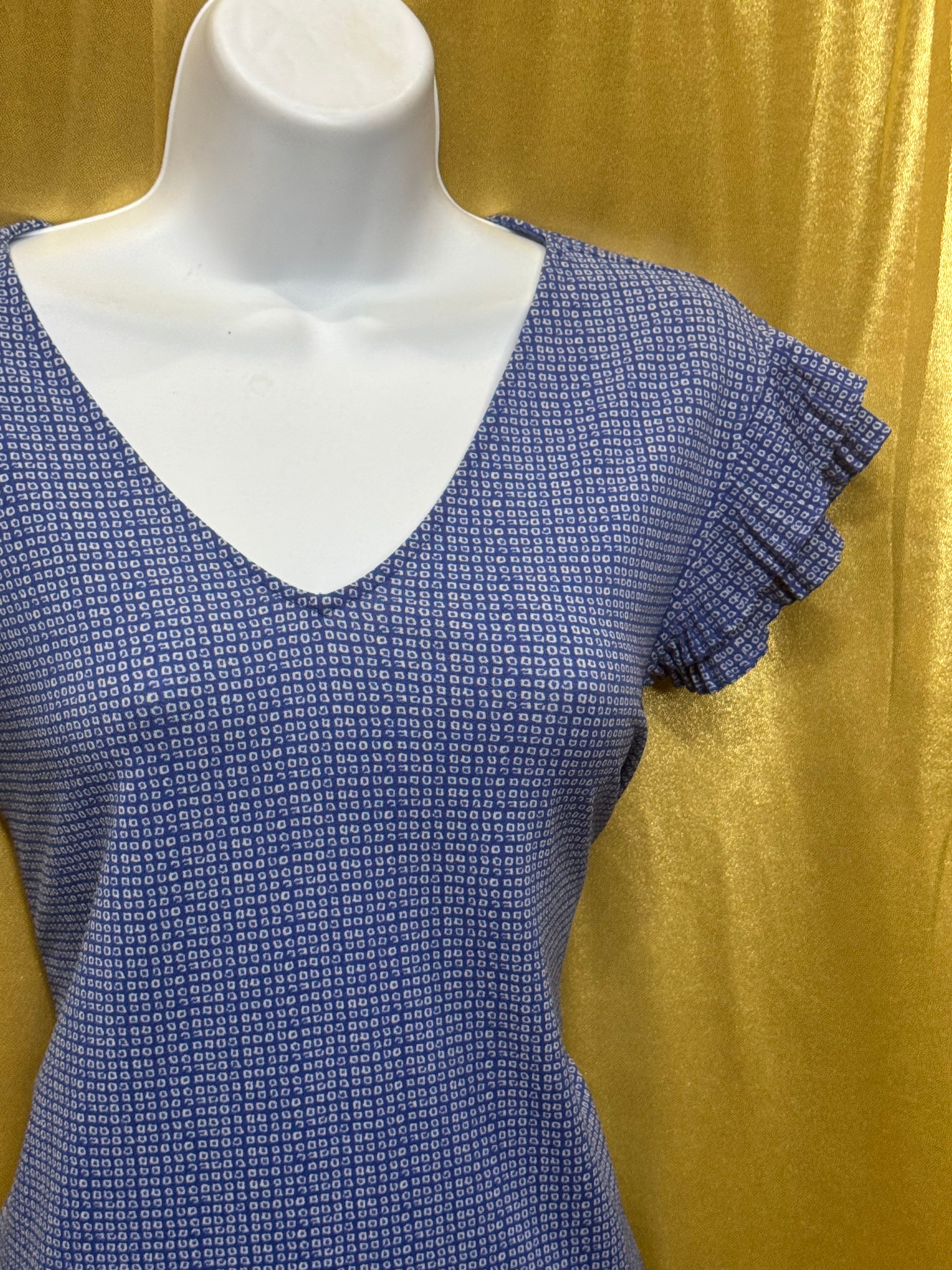 Adrianna Papell Blue Geo Print Flutter Sleeve V-Neck Top - Size L