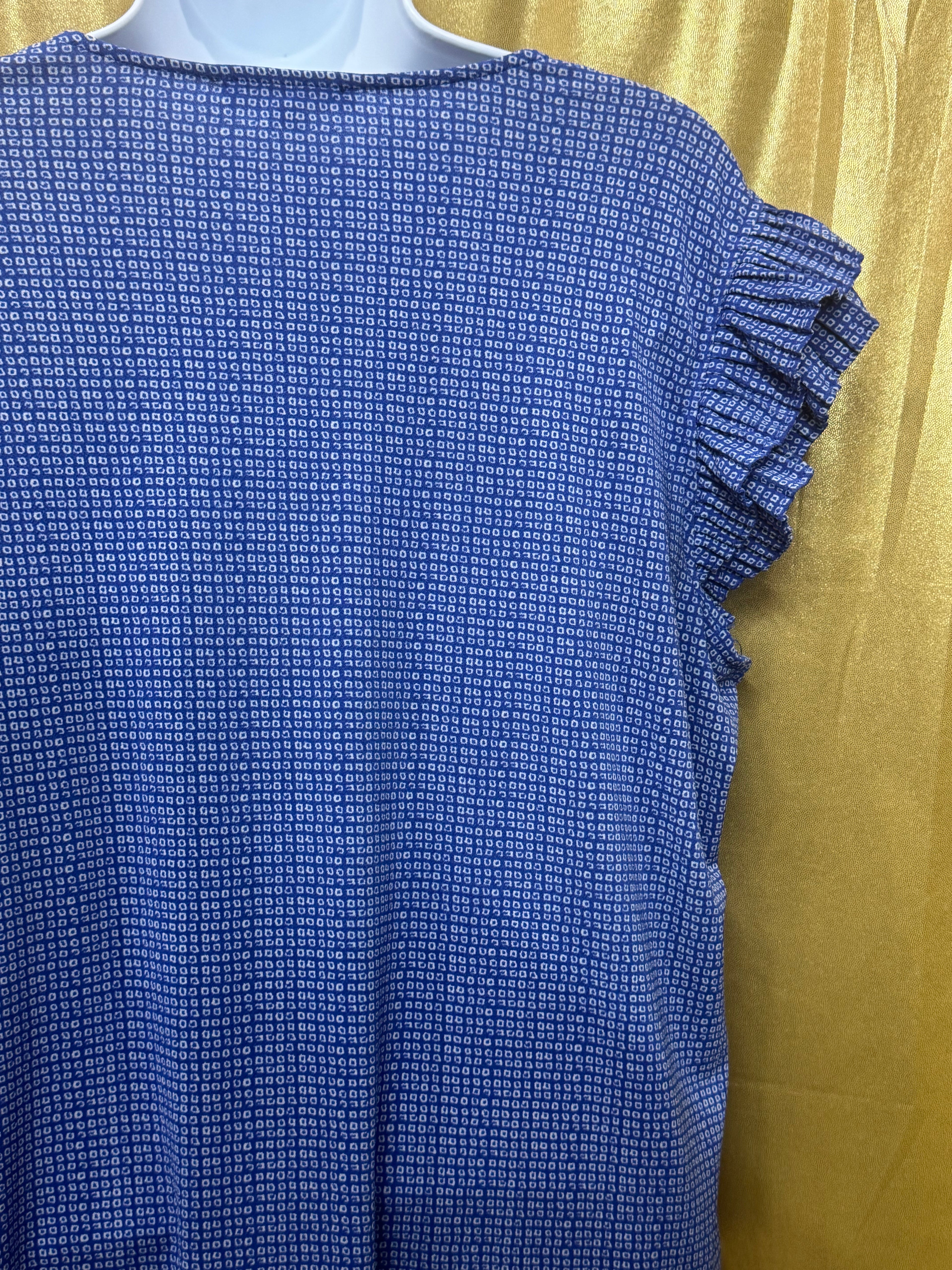 Adrianna Papell Blue Geo Print Flutter Sleeve V-Neck Top - Size L