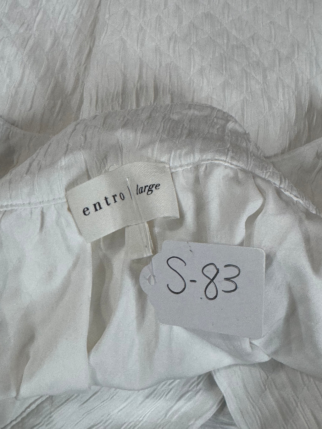 Entro White Short Sleeve Blouse Size L