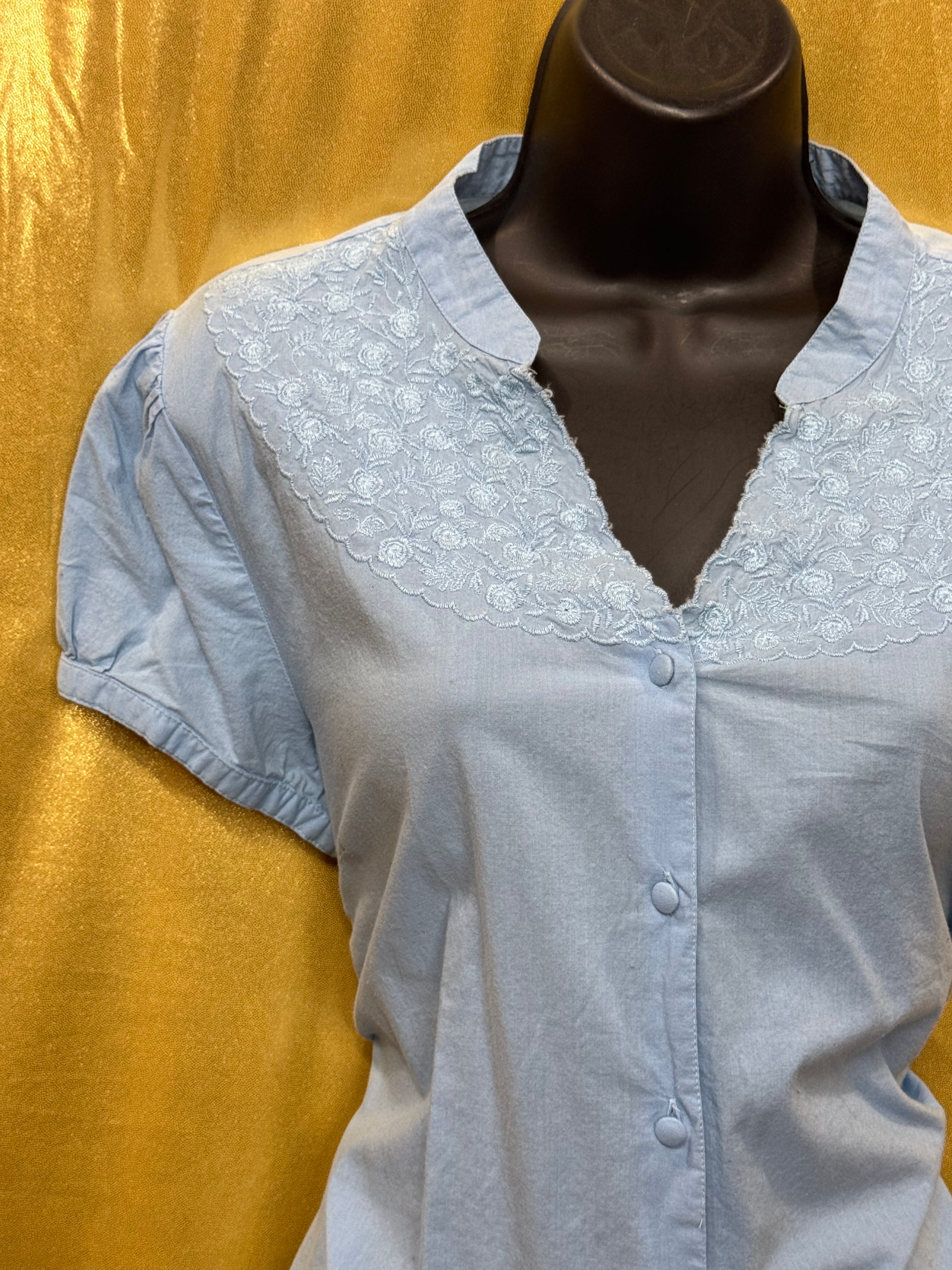 Kim Rogers Light Blue Cotton Blouse Large Embroidered Lace V-Neck Button Down