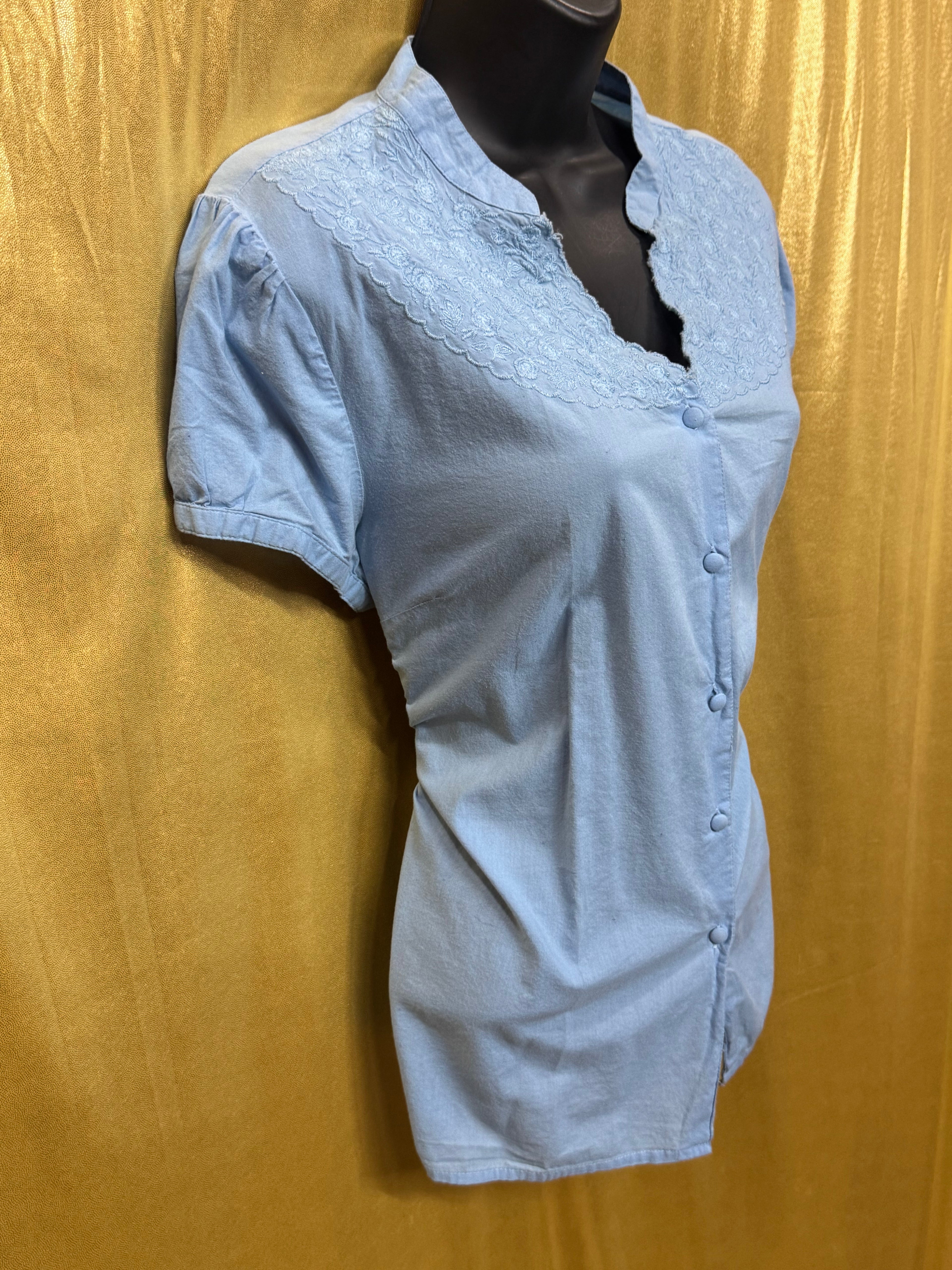 Kim Rogers Light Blue Cotton Blouse Large Embroidered Lace V-Neck Button Down