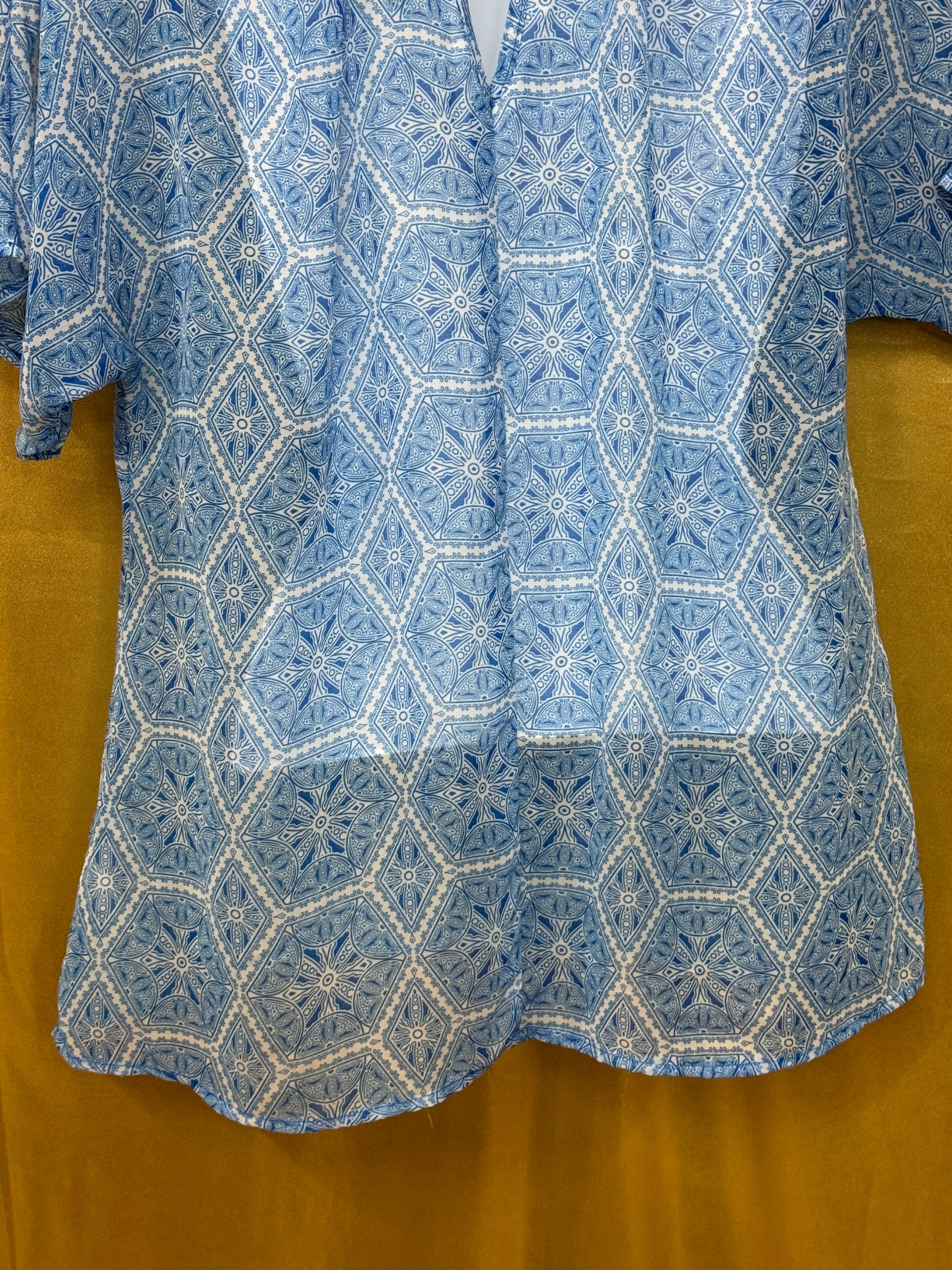 Worthington Blue Geometric Keyhole Blouse Size L Polyester Short Sleeve
