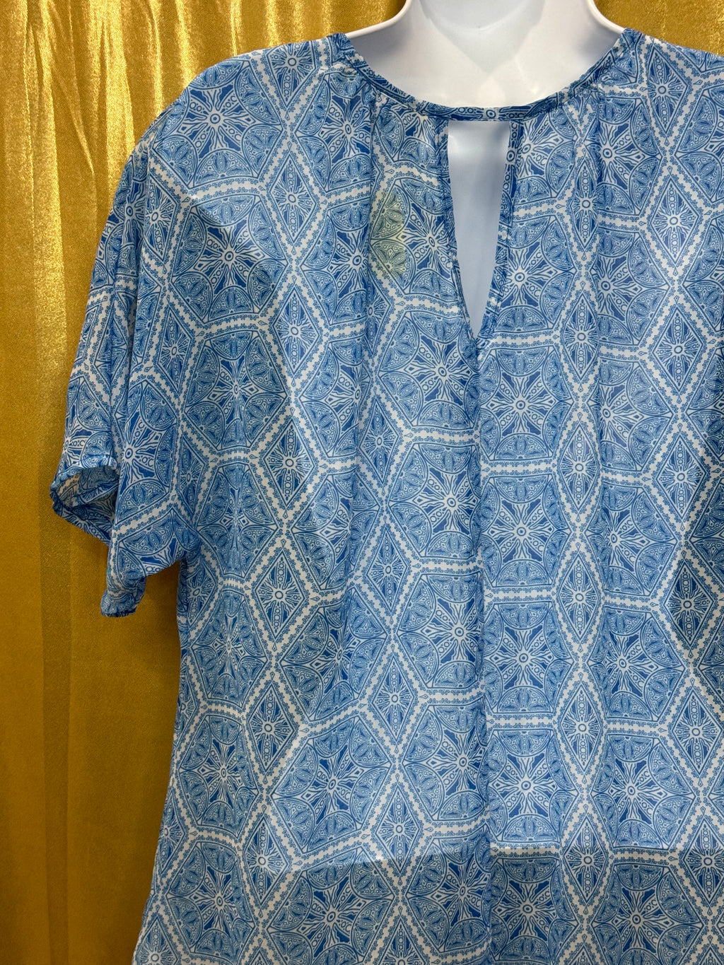 Worthington Blue Geometric Keyhole Blouse Size L Polyester Short Sleeve