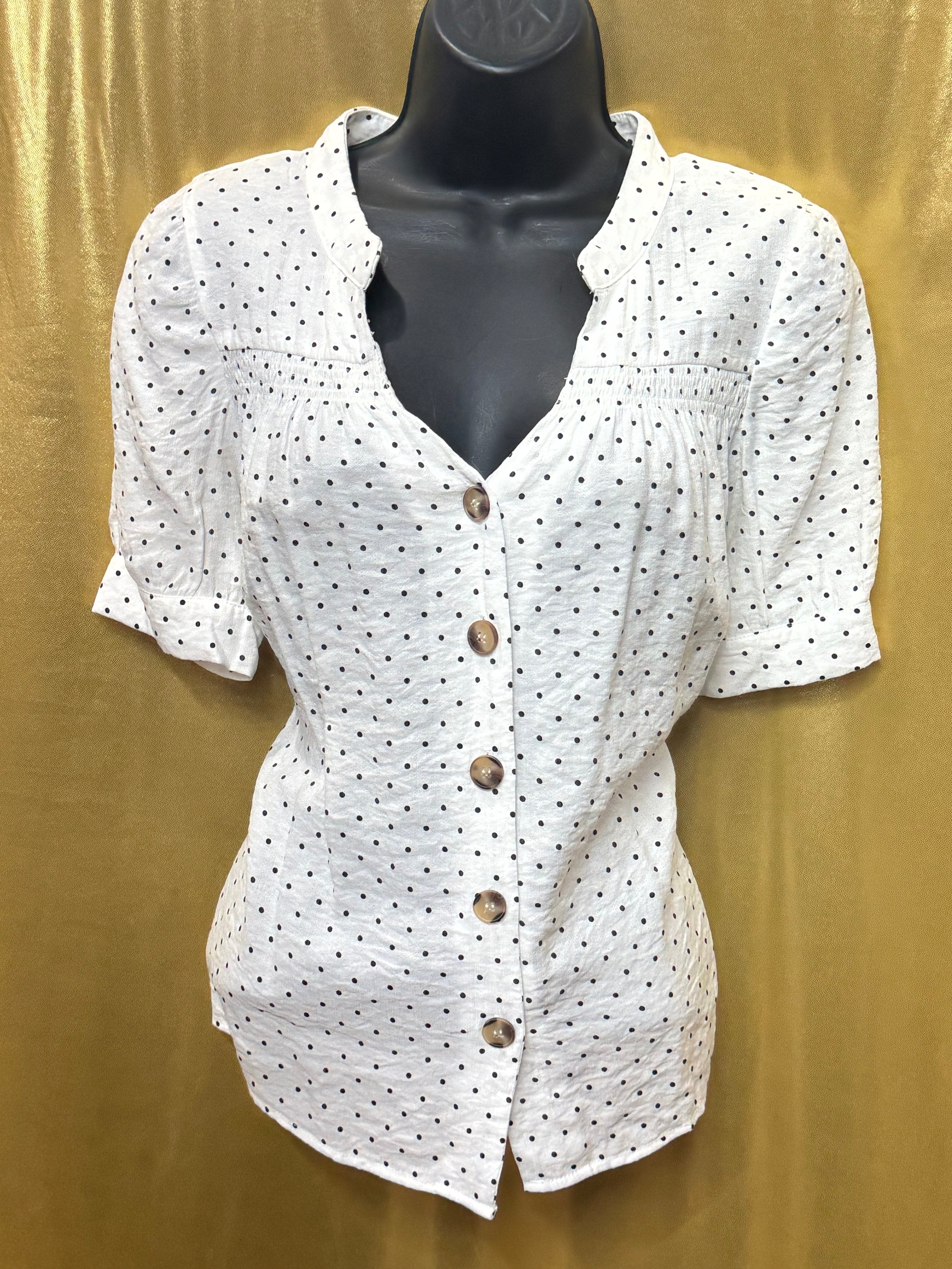 GEEGEE White Polka Dot Button-Down Blouse | Size Small