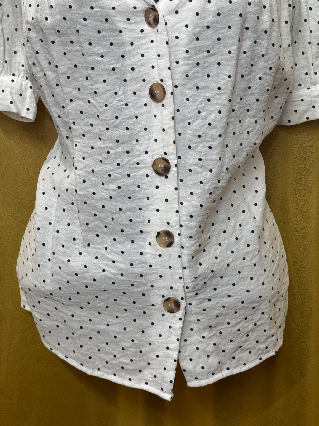 GEEGEE White Polka Dot Button-Down Blouse | Size Small