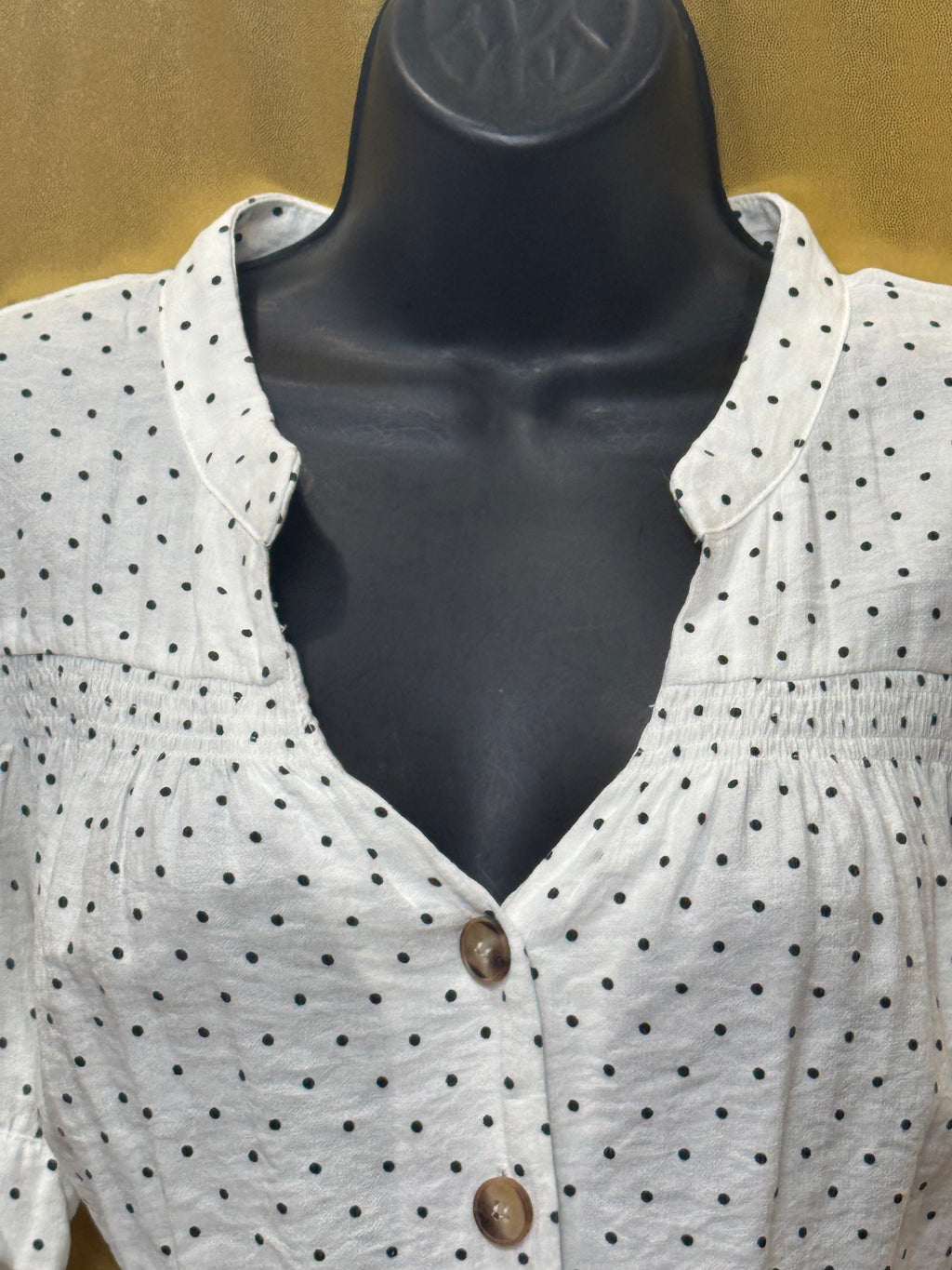 GEEGEE White Polka Dot Button-Down Blouse | Size Small