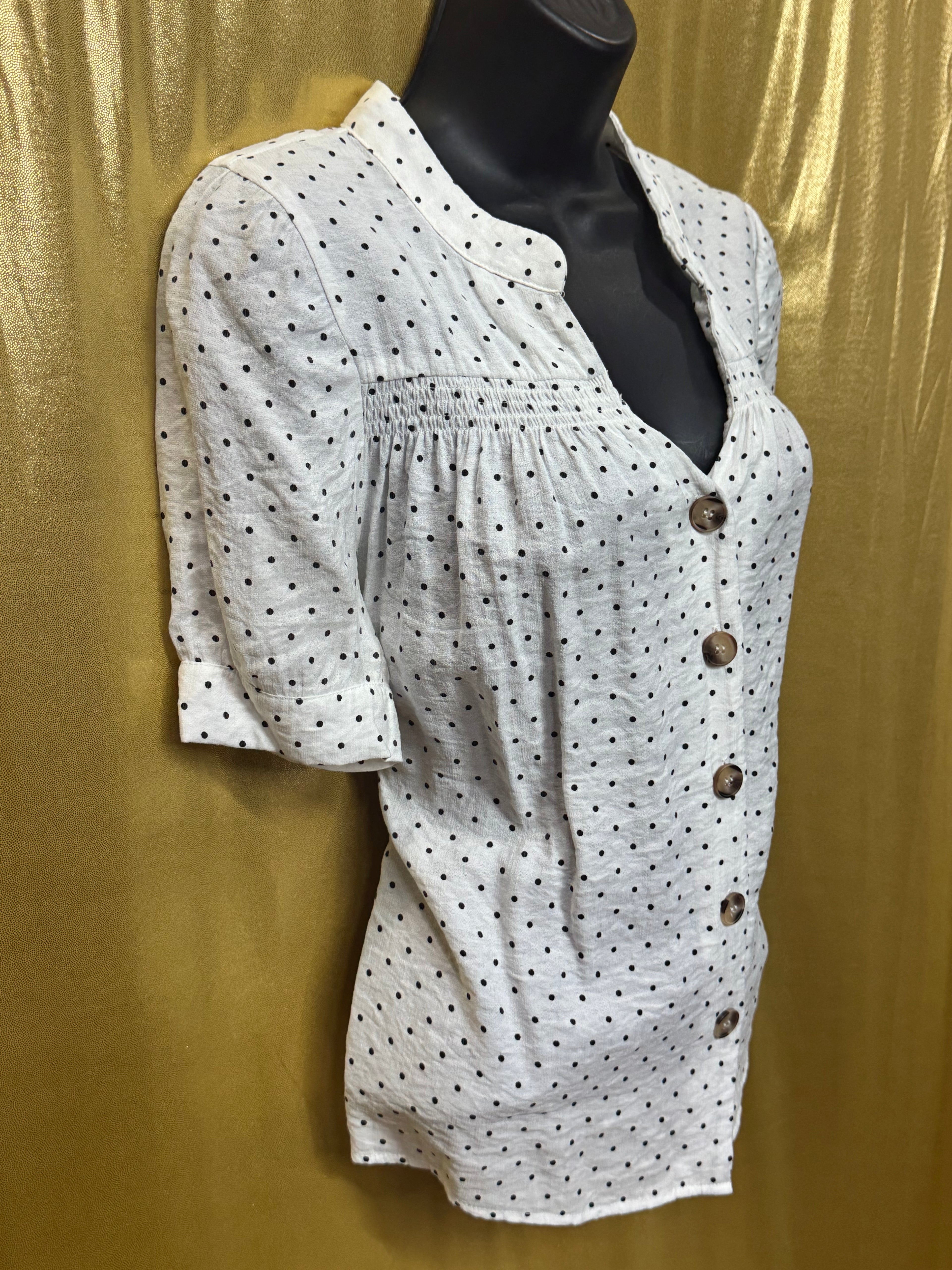 GEEGEE White Polka Dot Button-Down Blouse | Size Small