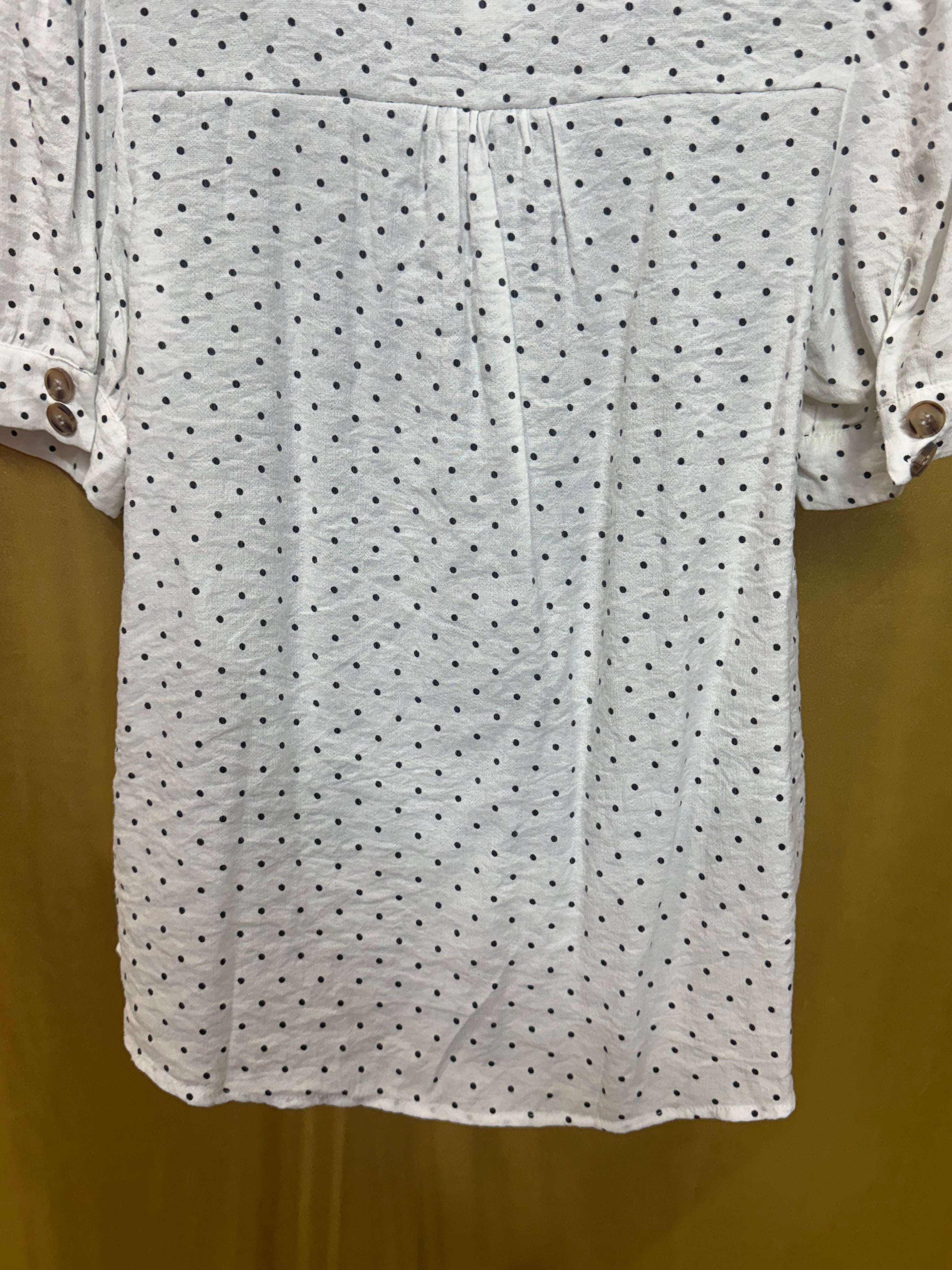 GEEGEE White Polka Dot Button-Down Blouse | Size Small