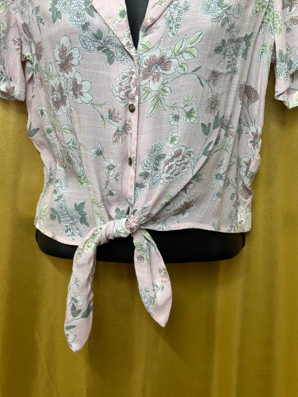 Candie's Pink Floral Tie-Front Crop Top — Size Small