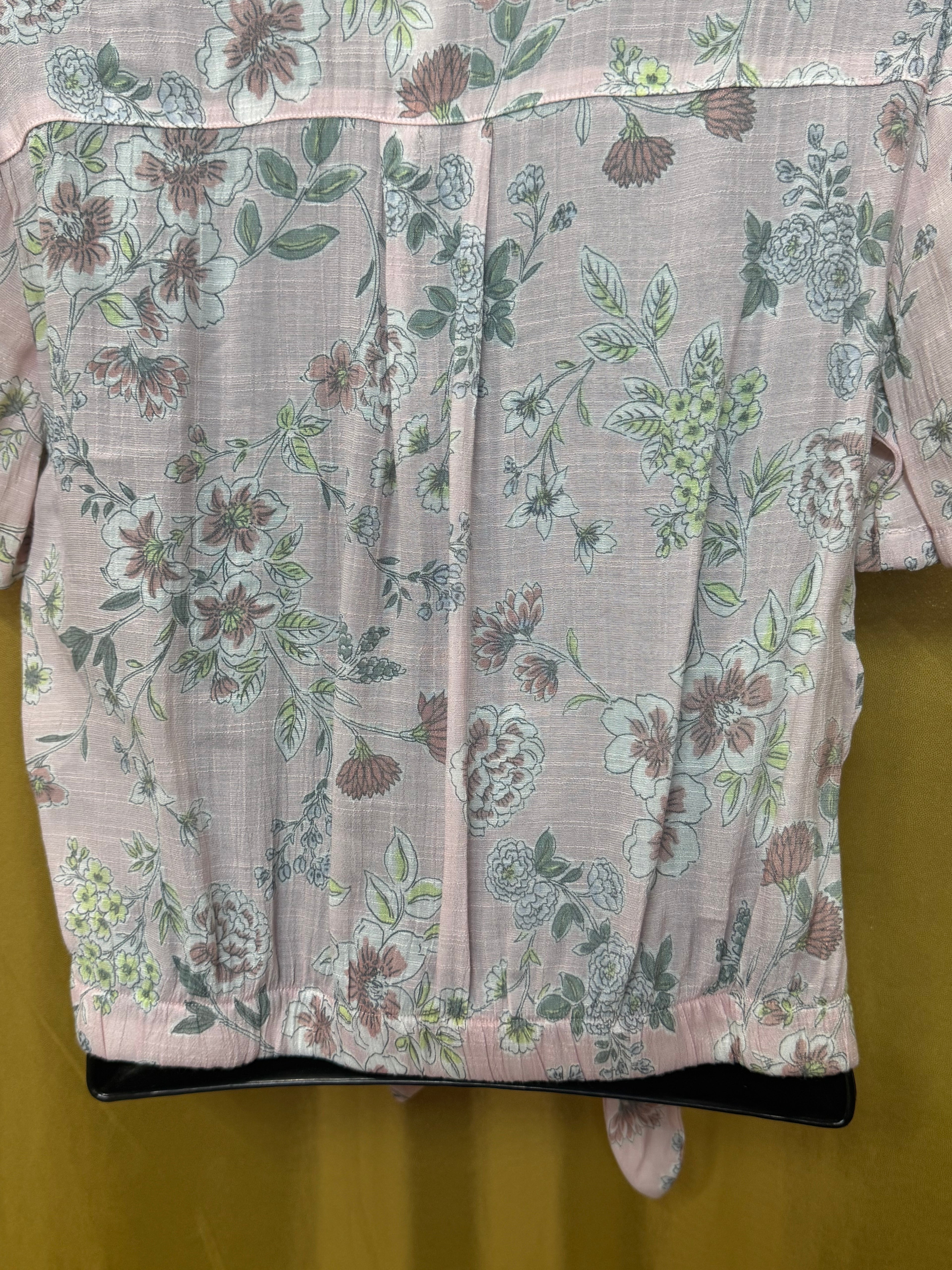 Candie's Pink Floral Tie-Front Crop Top — Size Small