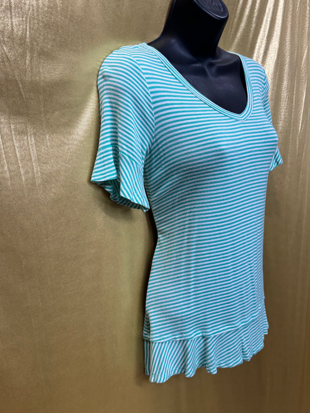 Andre by Unit Mint Striped Ruffle Hem Top - Small