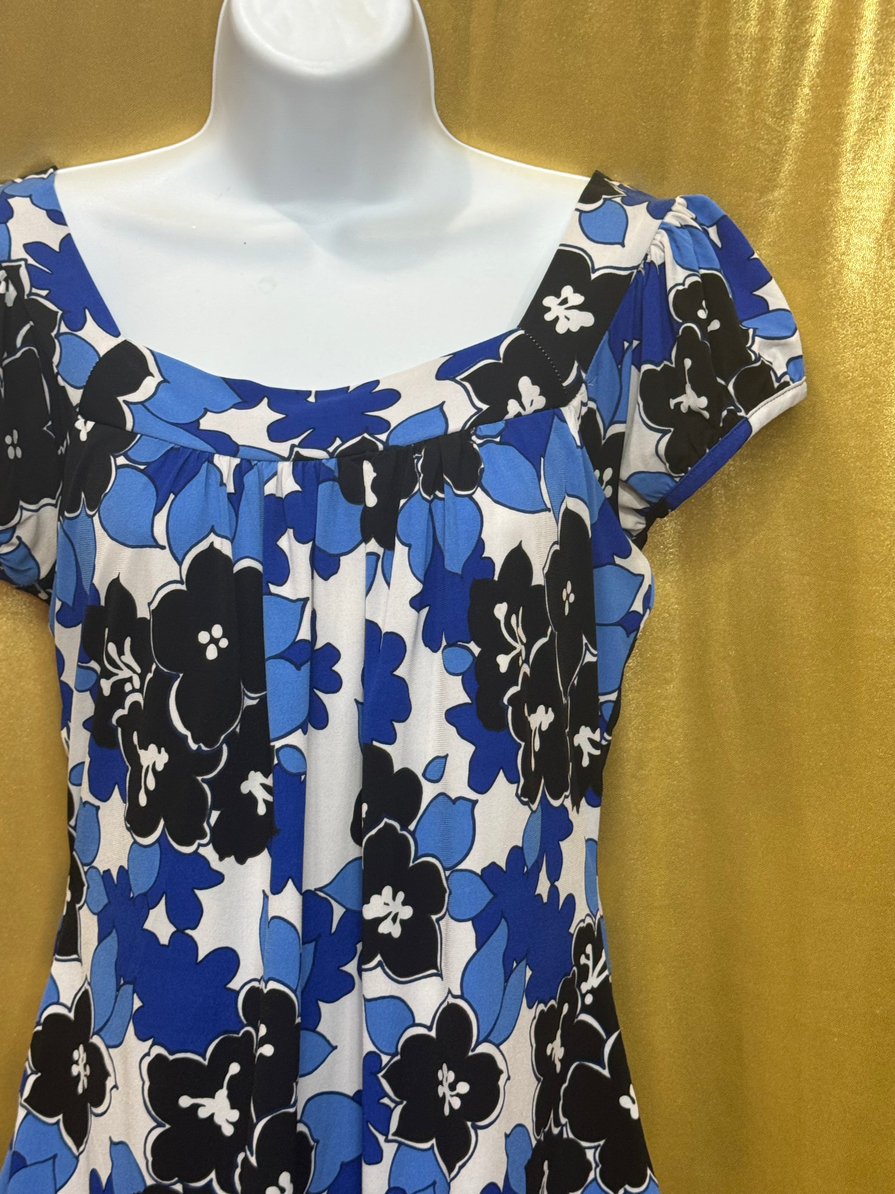 New Directions Blue Floral Scoop Neck Blouse - Size Small 💙
