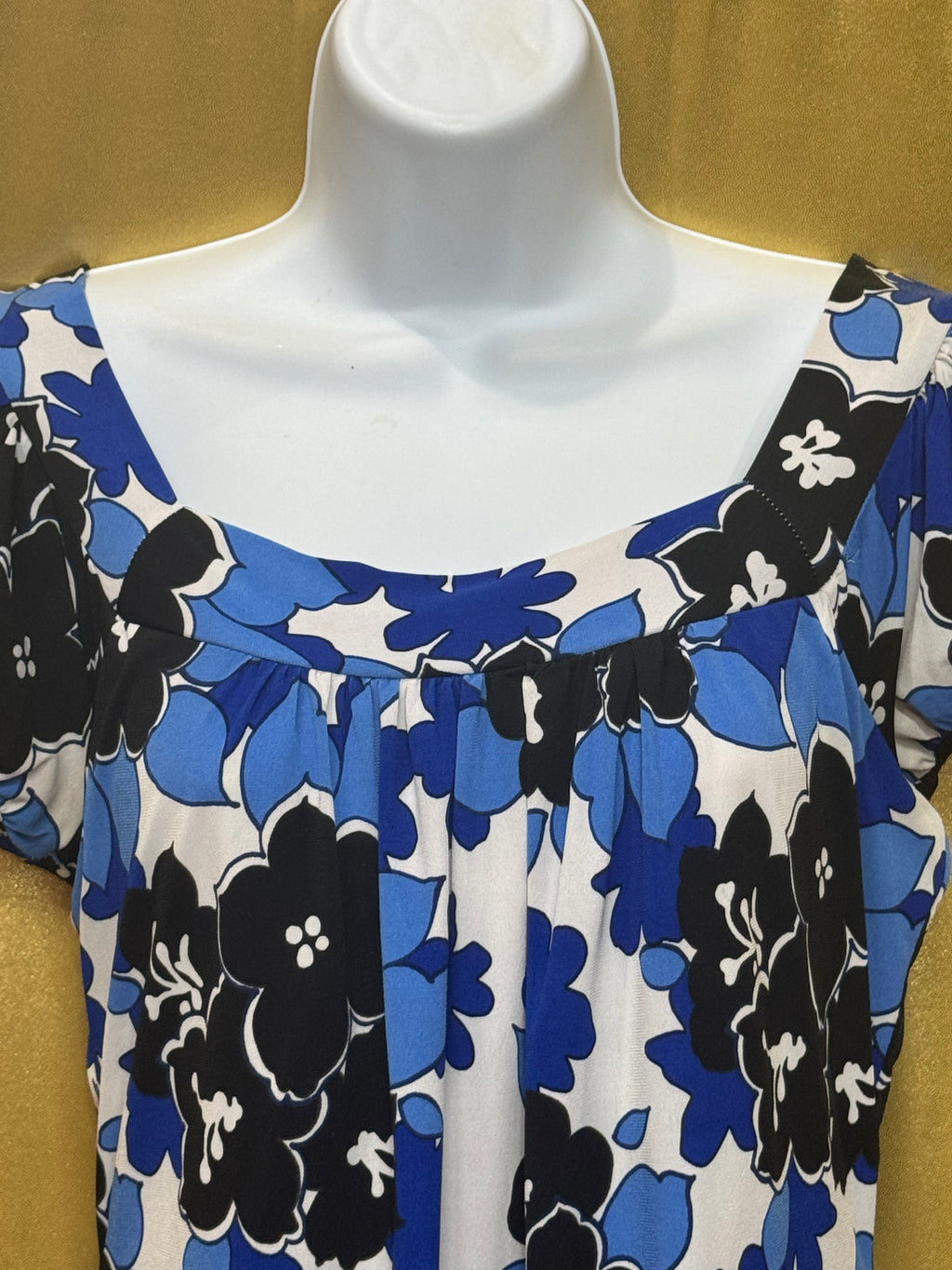 New Directions Blue Floral Scoop Neck Blouse - Size Small 💙