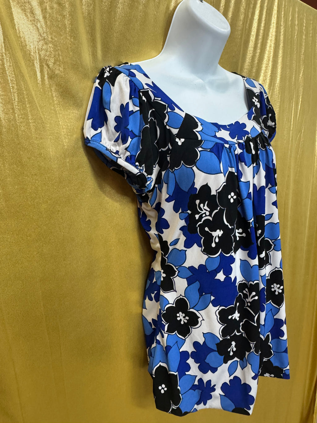 New Directions Blue Floral Scoop Neck Blouse - Size Small 💙