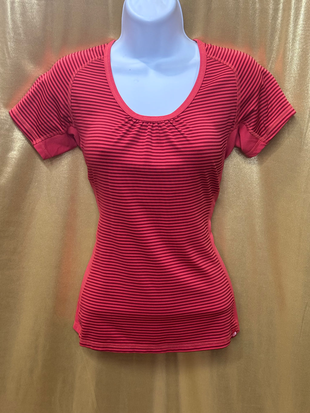 The North Face Pink Striped Athletic Top - Size Small 🏃‍♀️