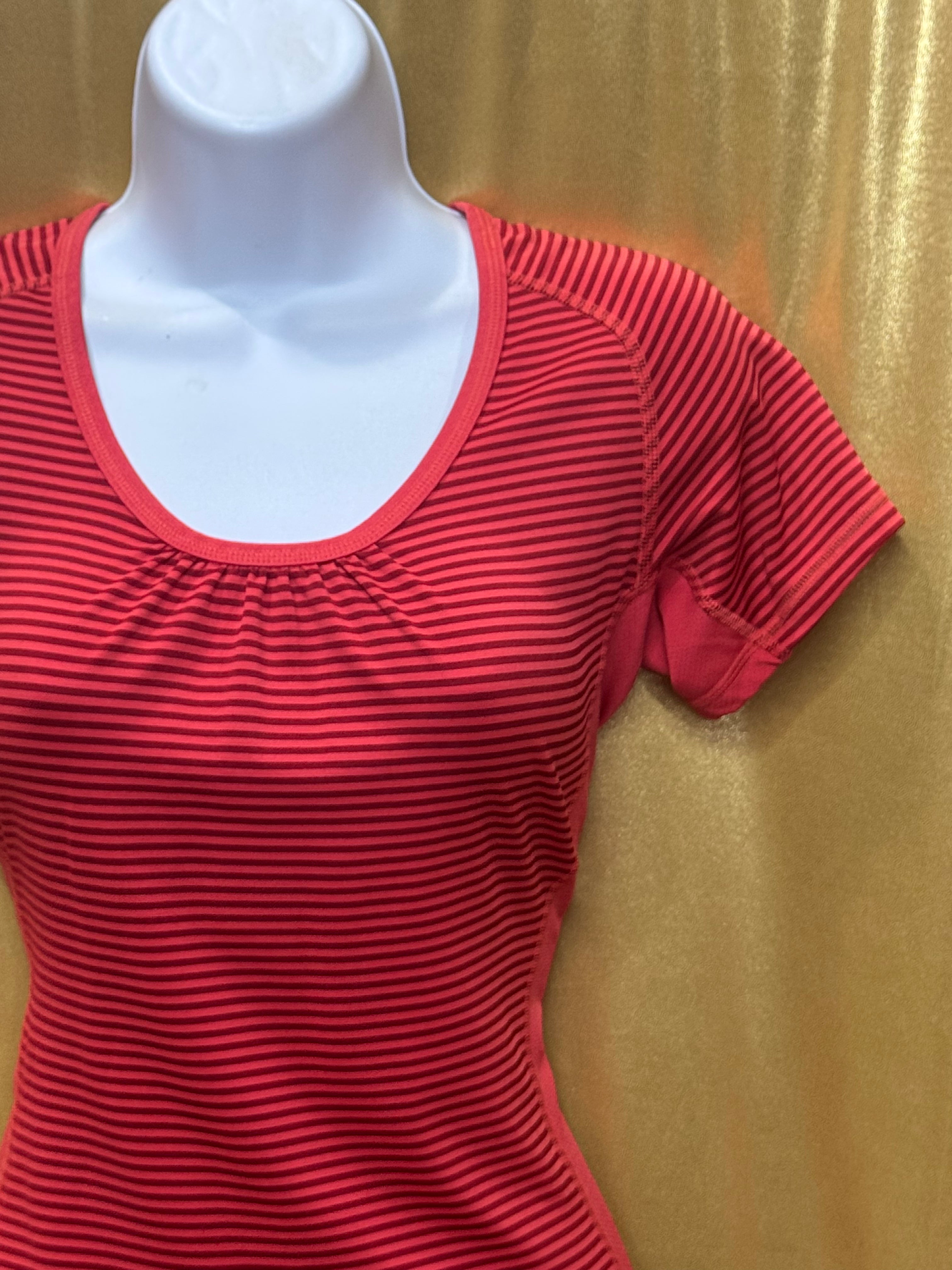 The North Face Pink Striped Athletic Top - Size Small 🏃‍♀️