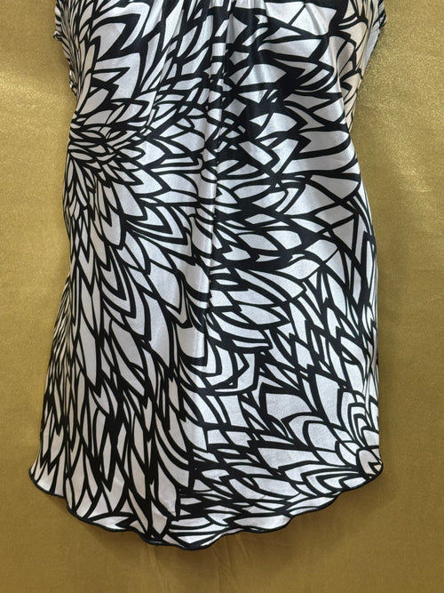 A.B. Studio Black & White Abstract Floral Sleeveless Top Tank - Size Small