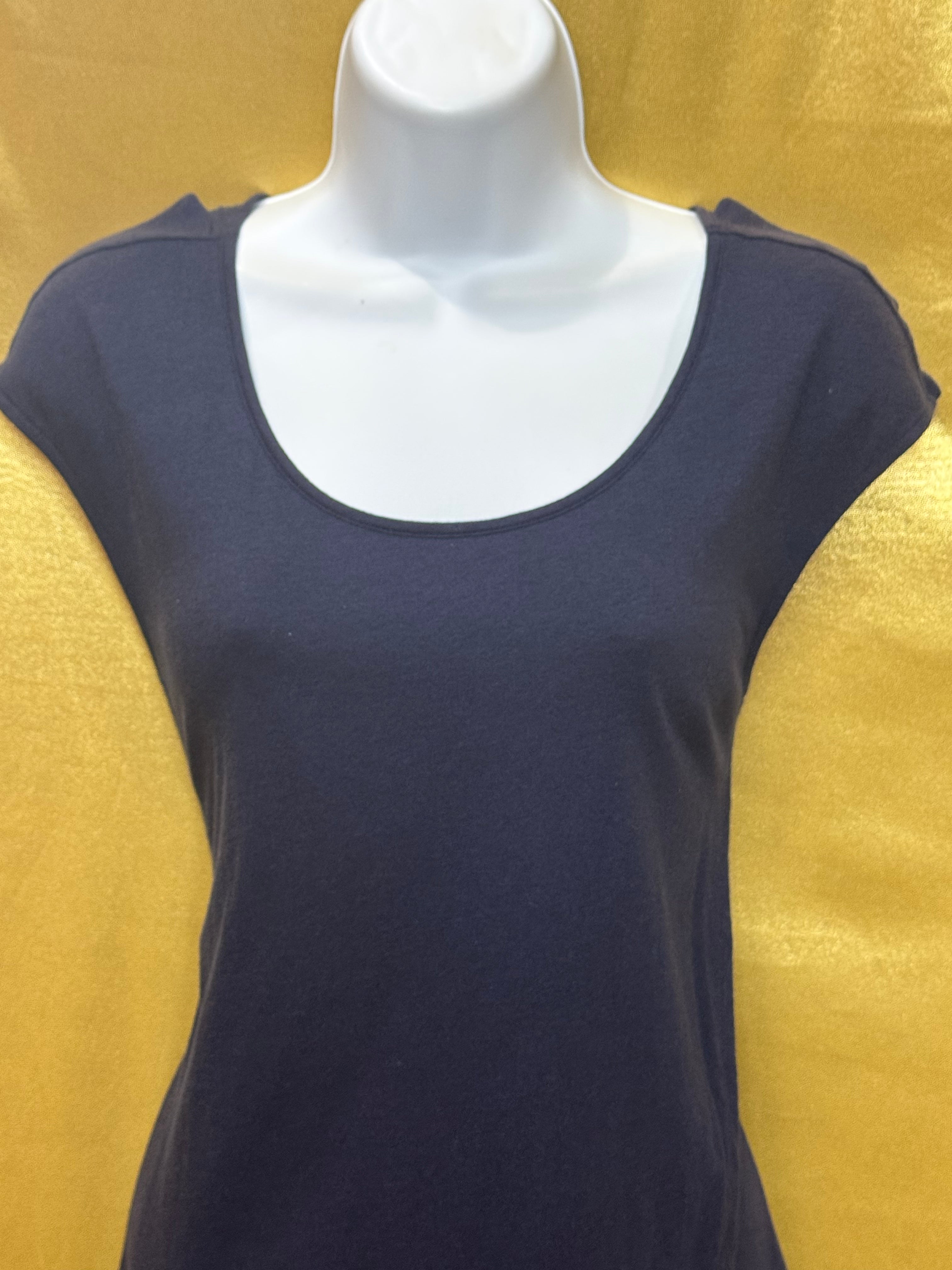 Gap Navy Blue Scoop Neck Tulip Hem Tee – Size M