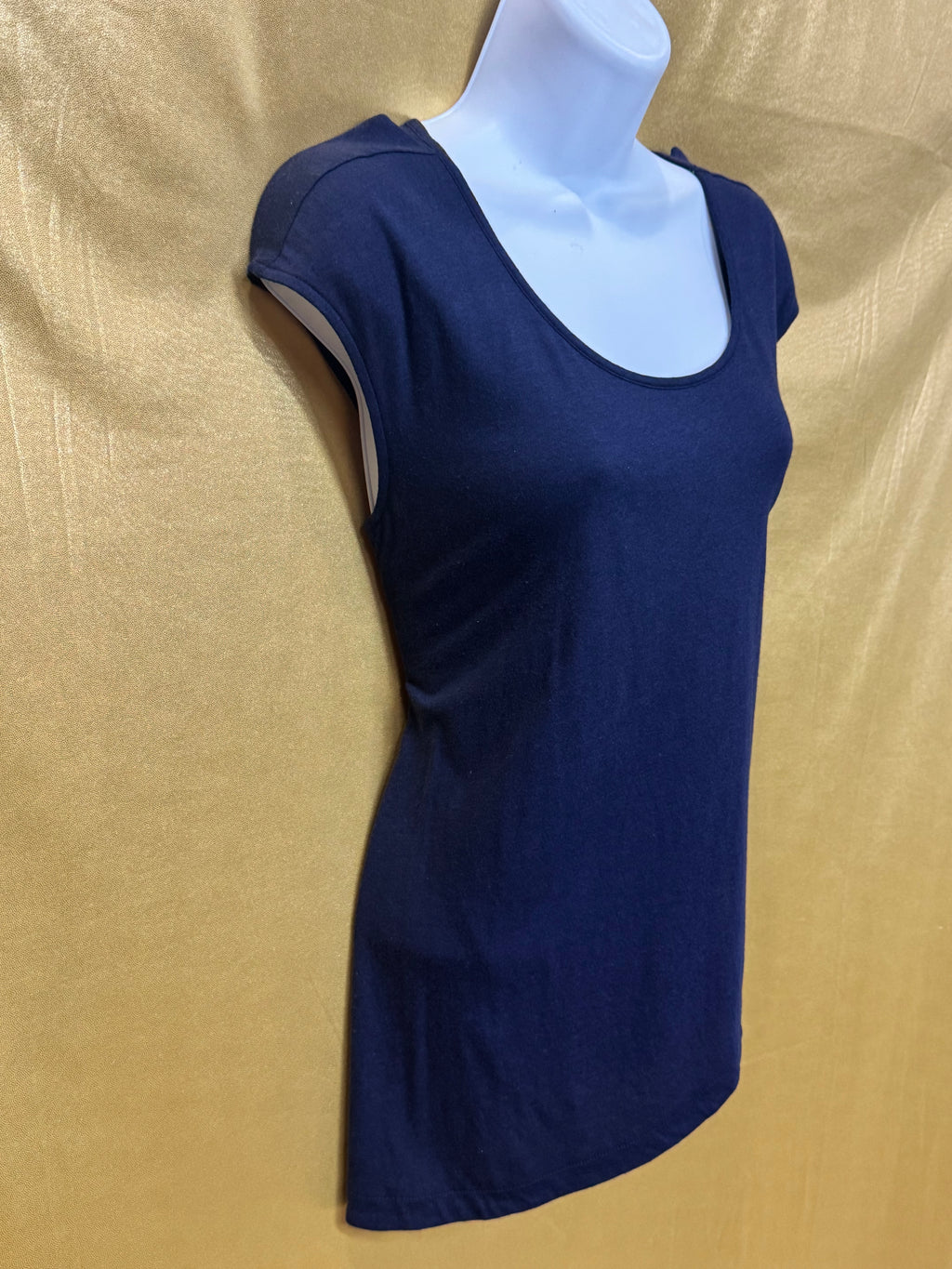 Gap Navy Blue Scoop Neck Tulip Hem Tee – Size M