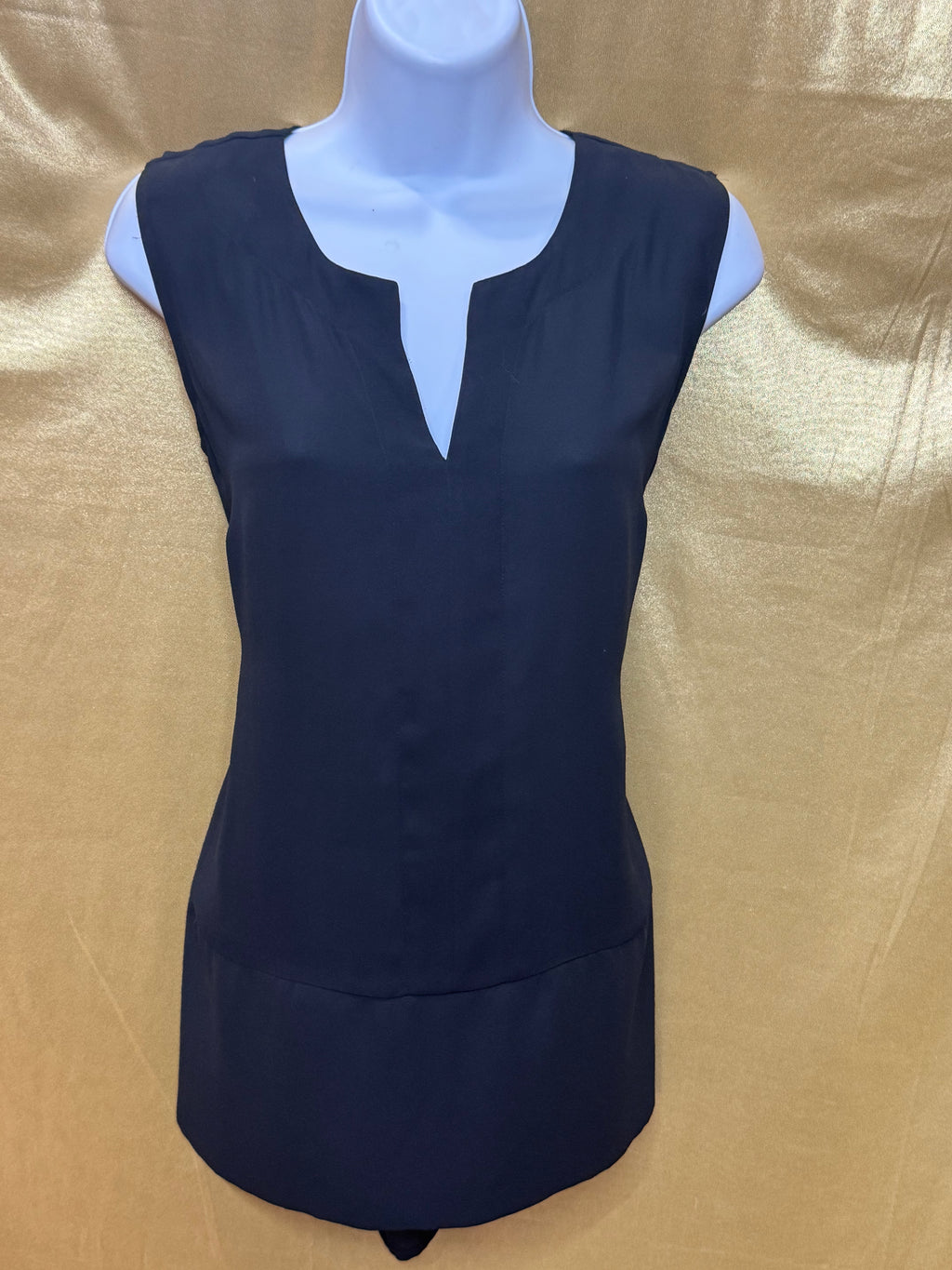 CHAUS New York Black Sleeveless Tunic Top - Size Small