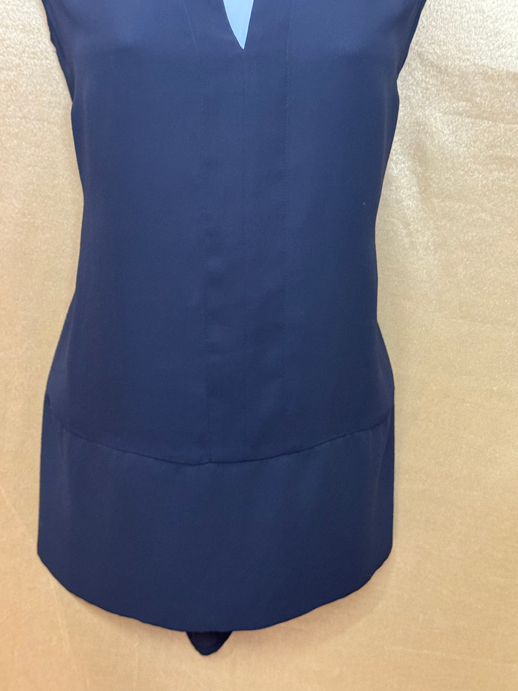CHAUS New York Black Sleeveless Tunic Top - Size Small