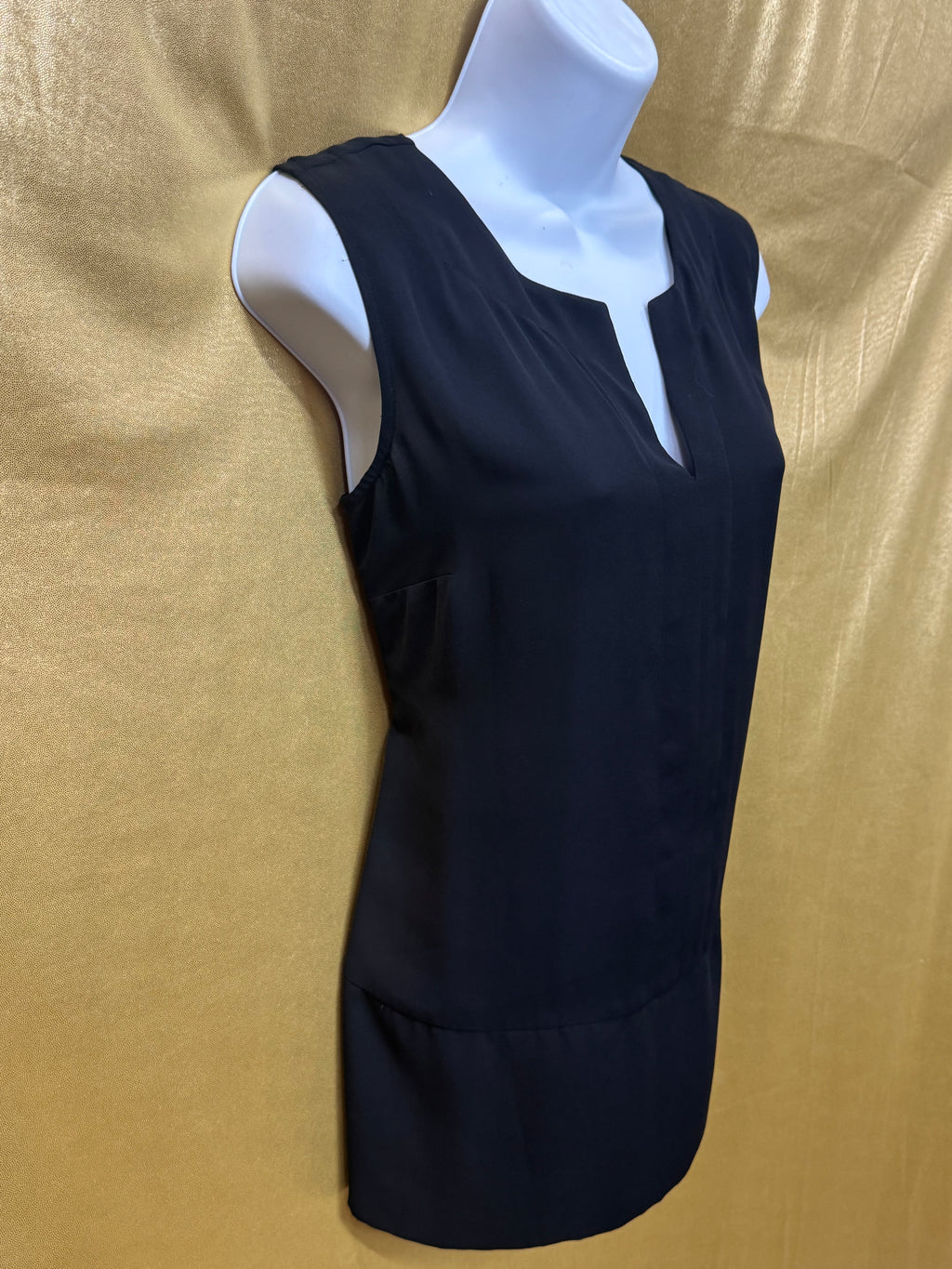 CHAUS New York Black Sleeveless Tunic Top - Size Small