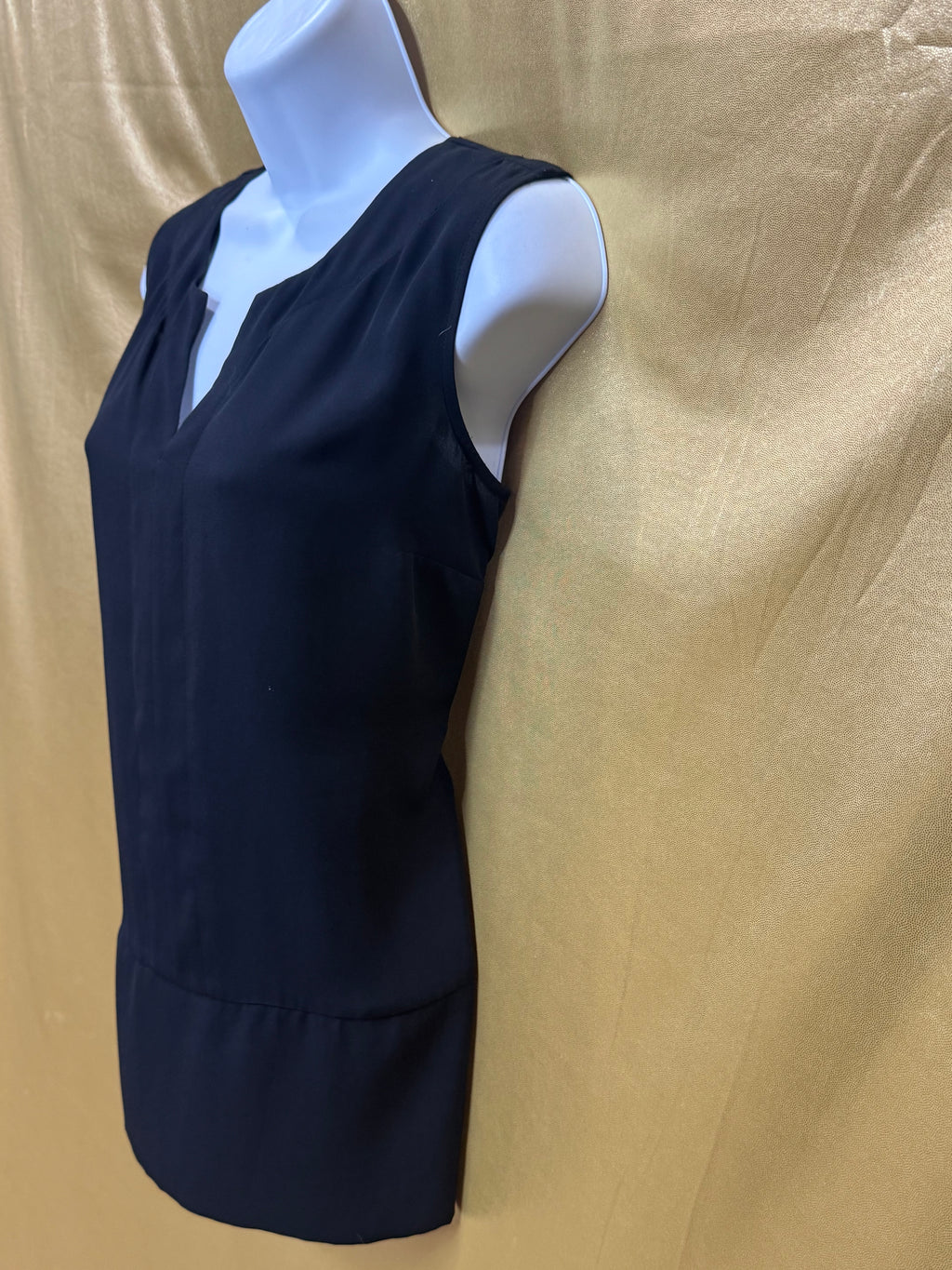 CHAUS New York Black Sleeveless Tunic Top - Size Small