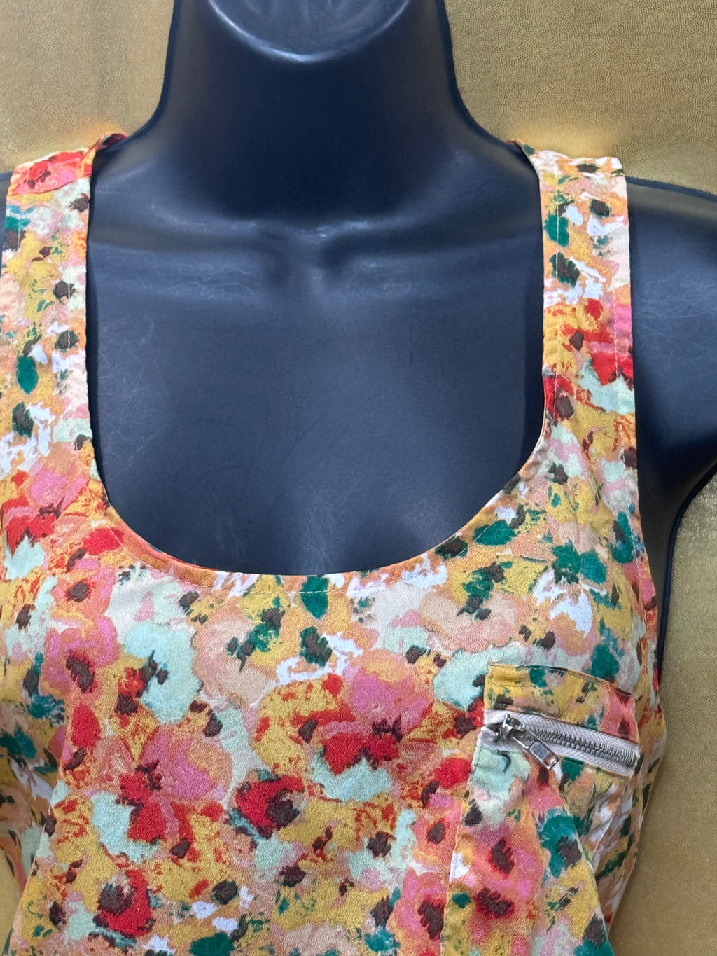 Ambiance Apparel Vibrant Floral Scoop Neck Tank Top with Zipper Pocket - Size Small