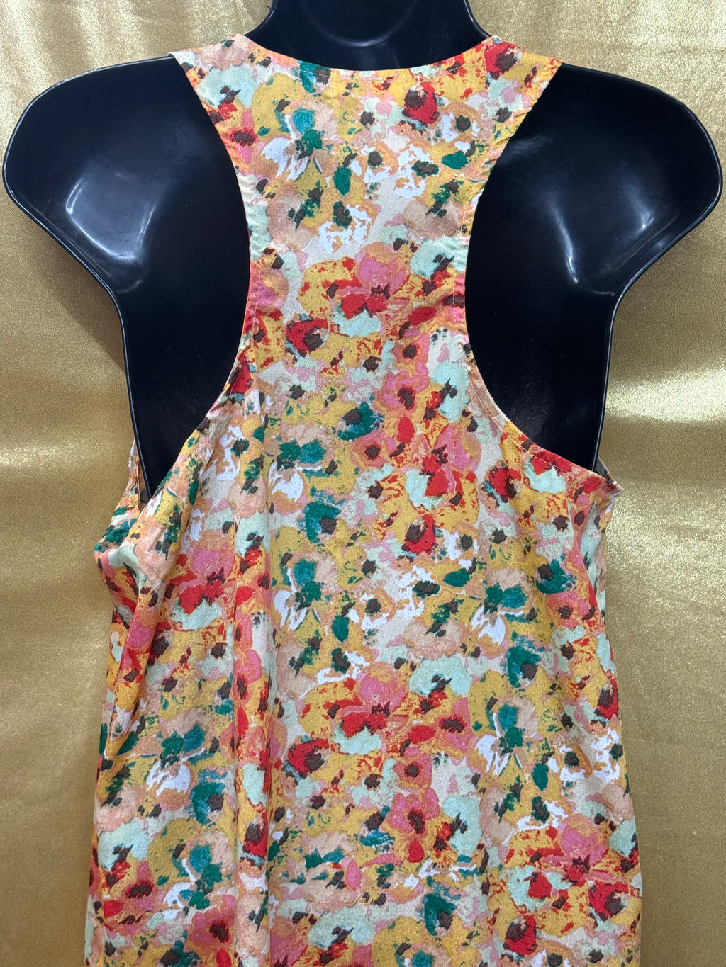 Ambiance Apparel Vibrant Floral Scoop Neck Tank Top with Zipper Pocket - Size Small