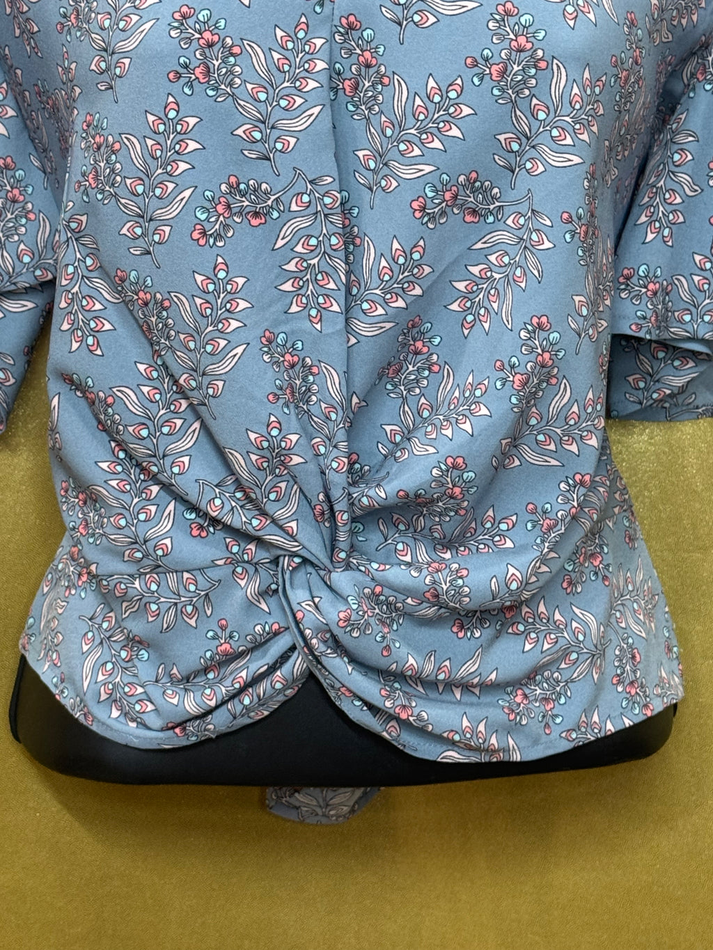LOFT Blue Floral Twist-Front Blouse Size Small - Short Flutter Sleeve Top