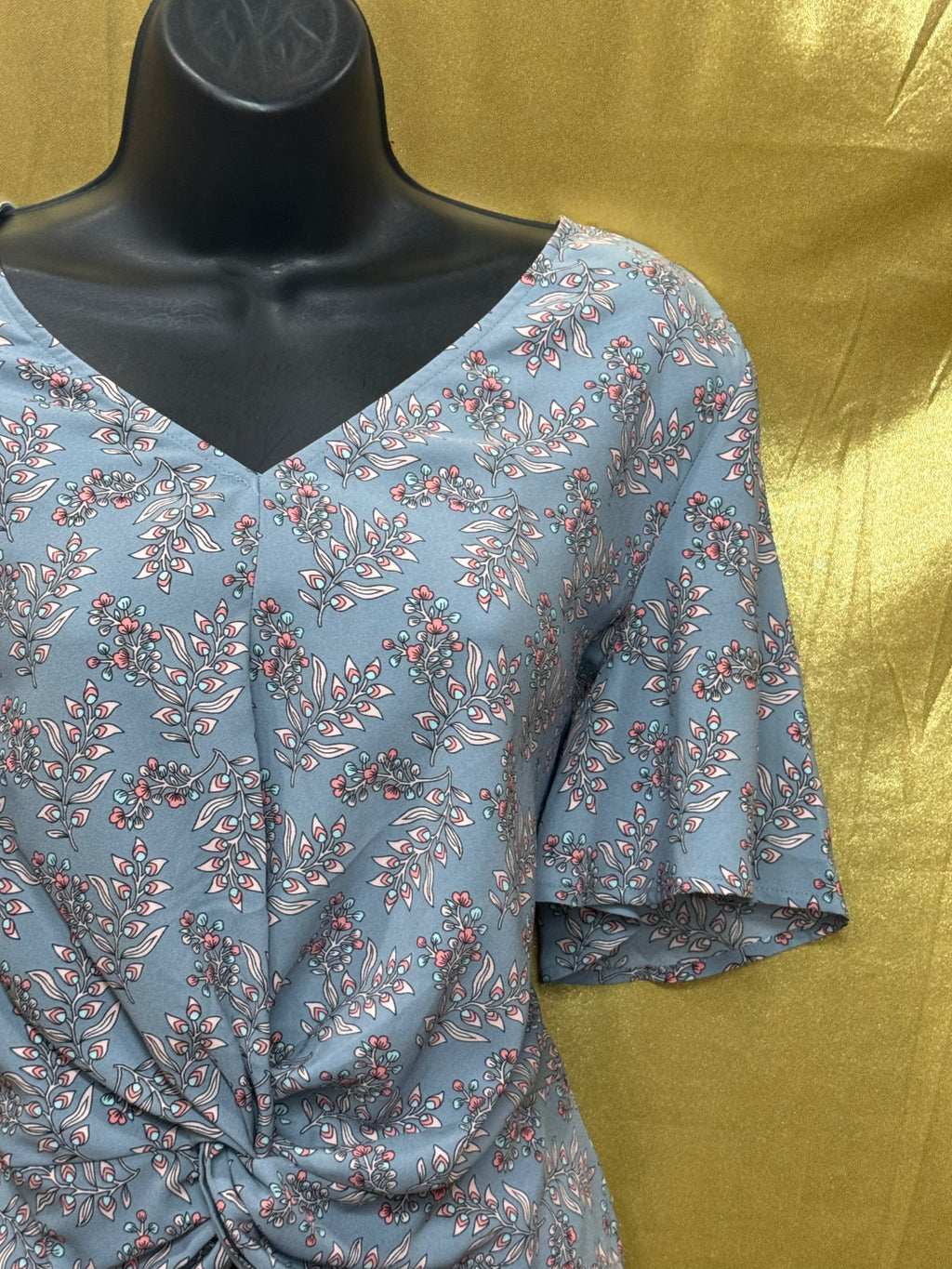 LOFT Blue Floral Twist-Front Blouse Size Small - Short Flutter Sleeve Top