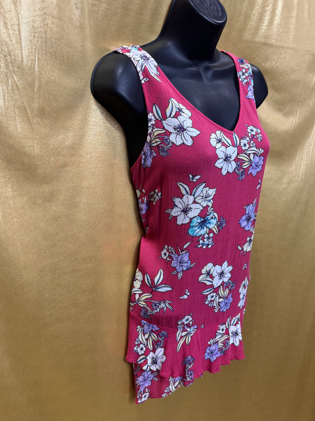a.n.a A New Approach Floral V-Neck Tank Top Ruffle Hem Pink Size Small