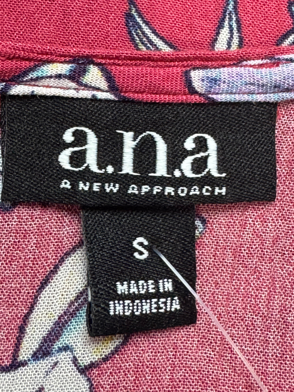 a.n.a A New Approach Floral V-Neck Tank Top Ruffle Hem Pink Size Small