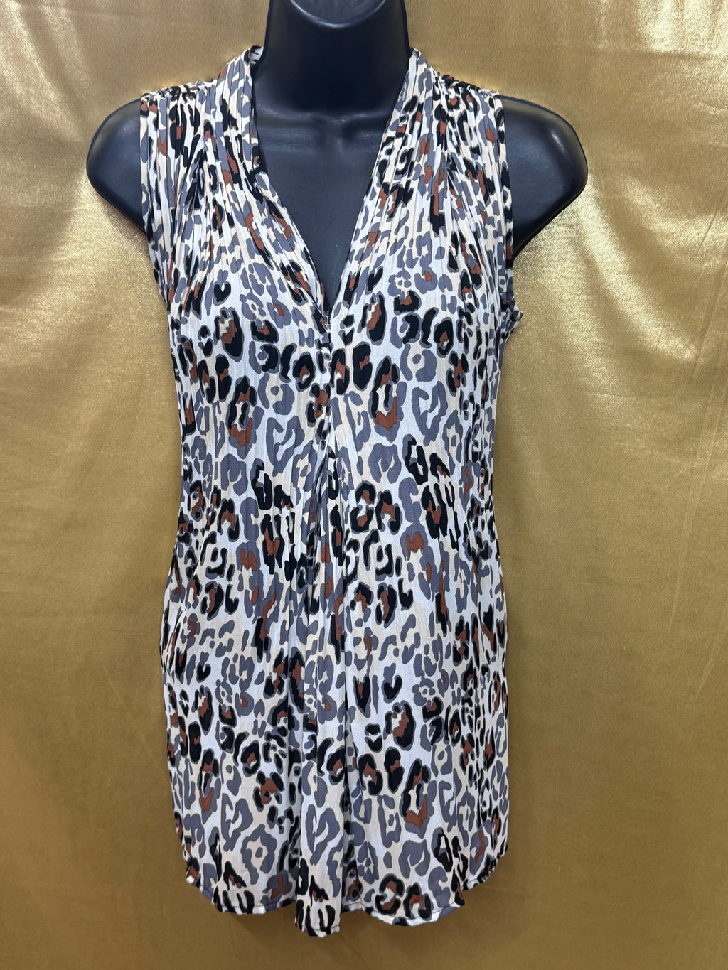 Ninety Clothing Co. Animal Print Sleeveless V-Neck Blouse Top - Size Small