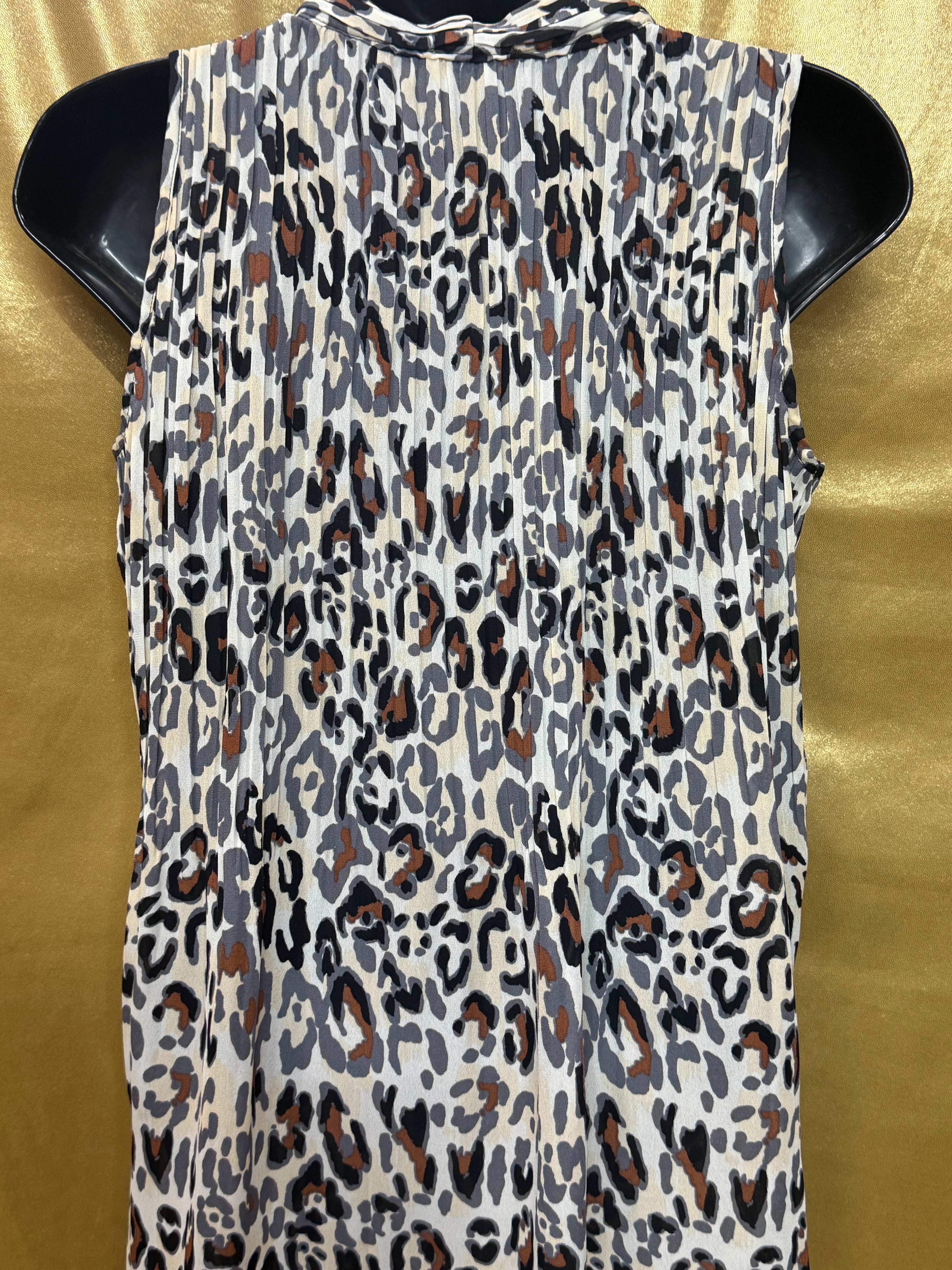 Ninety Clothing Co. Animal Print Sleeveless V-Neck Blouse Top - Size Small