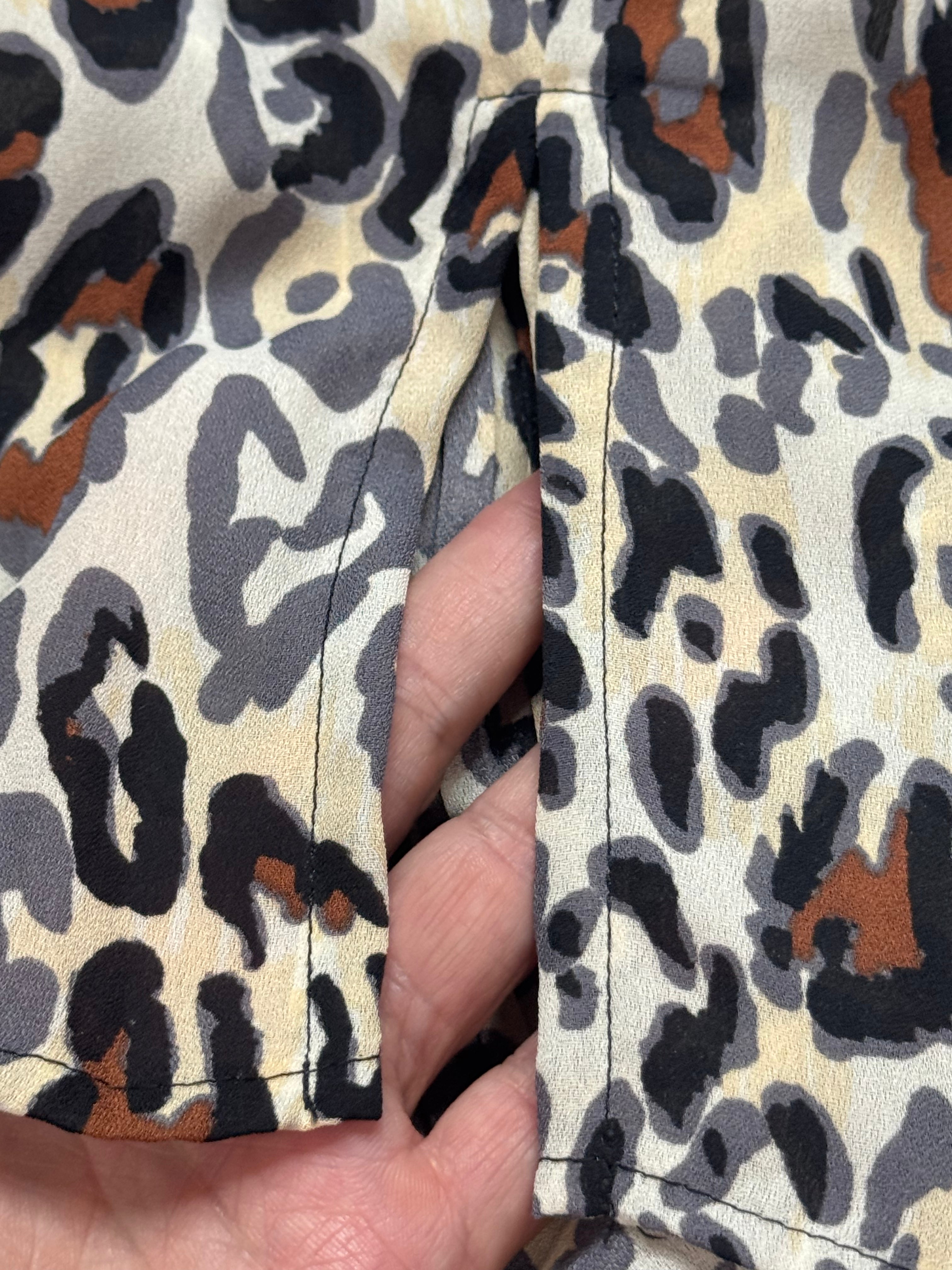 Ninety Clothing Co. Animal Print Sleeveless V-Neck Blouse Top - Size Small
