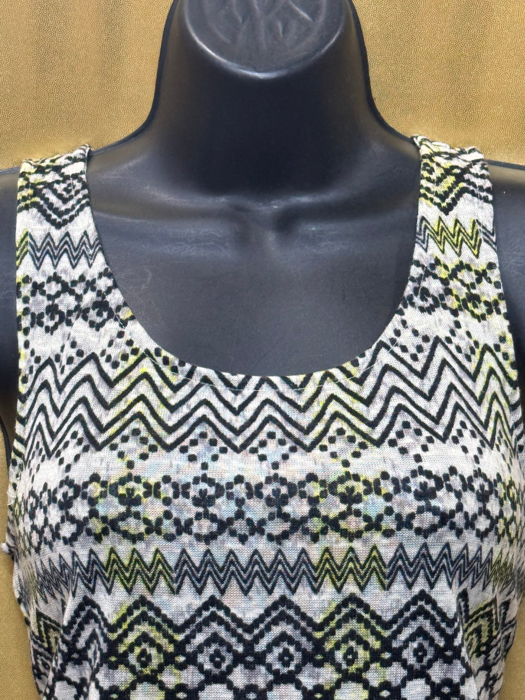 Princess Vera Wang Geometric Print Mixed Media High-Low Tank Top - Size S