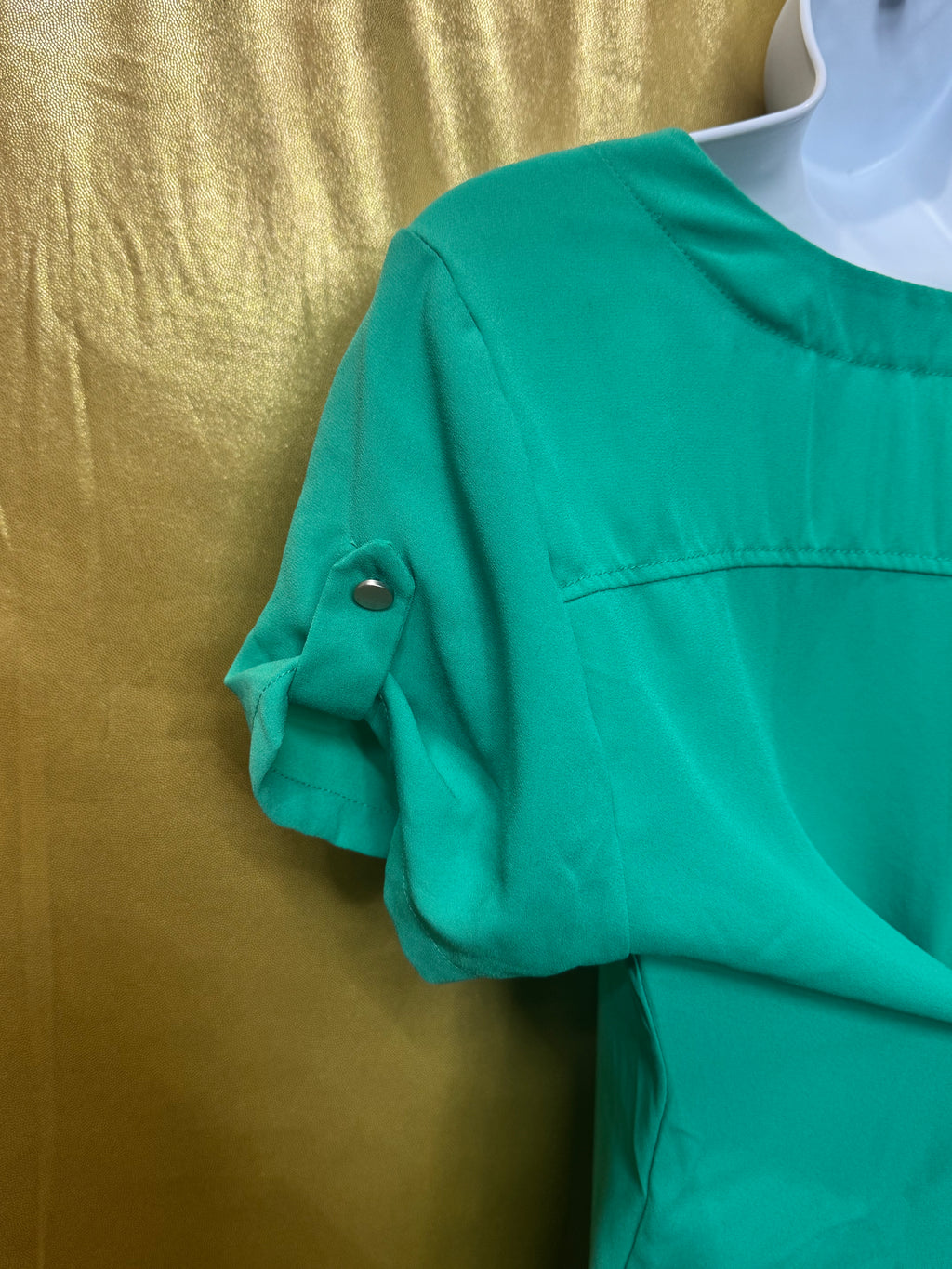 MERAKI Mint Green V-Neck Blouse | Pleated Short Sleeve Top, Size Small