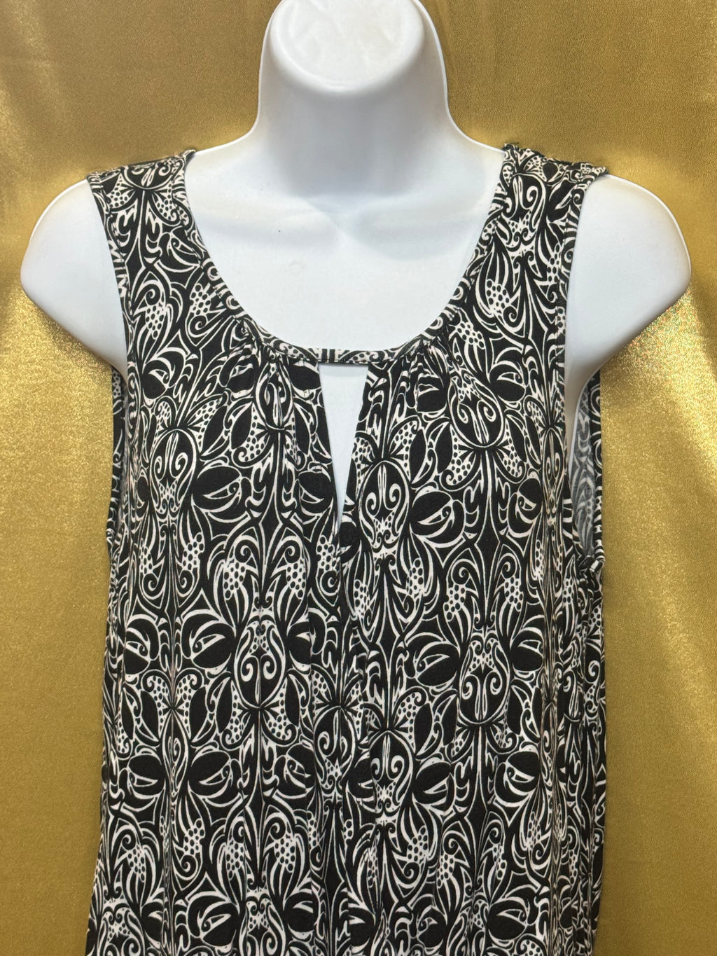 Cable & Gauge Black White Abstract Floral Keyhole Tank Top Size M