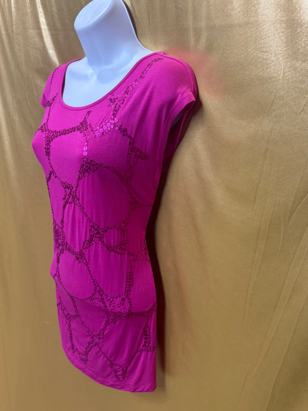 Madison Hot Pink Sequin Geometric Tunic Top Size Small Scoop Neck