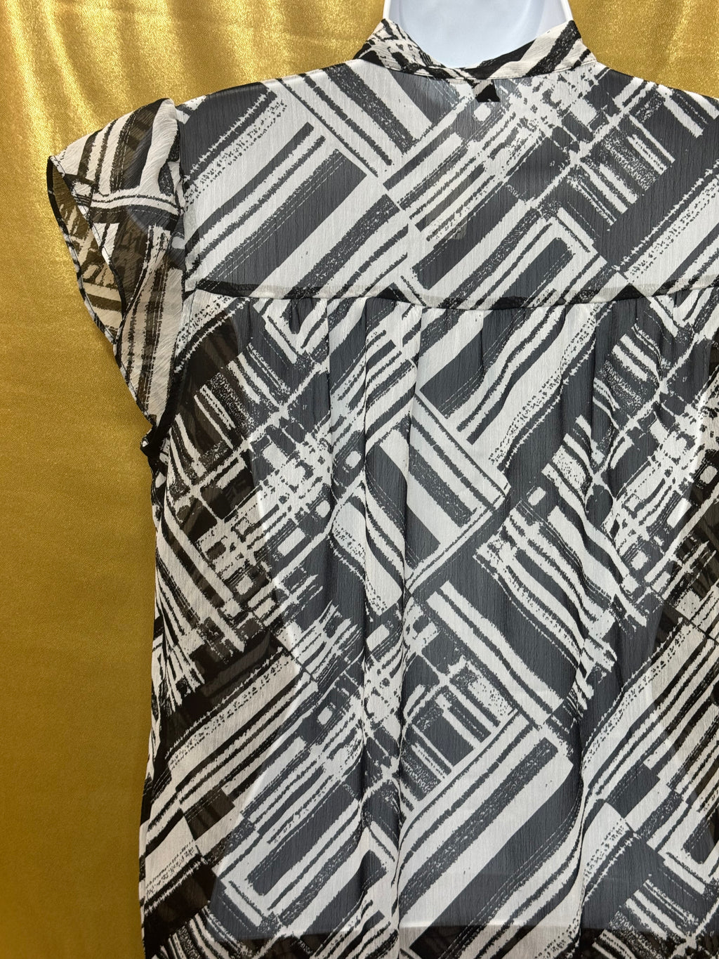 Madison Abstract Graphic Tie-Neck Blouse | Black & White Cap Sleeve Top, Size S